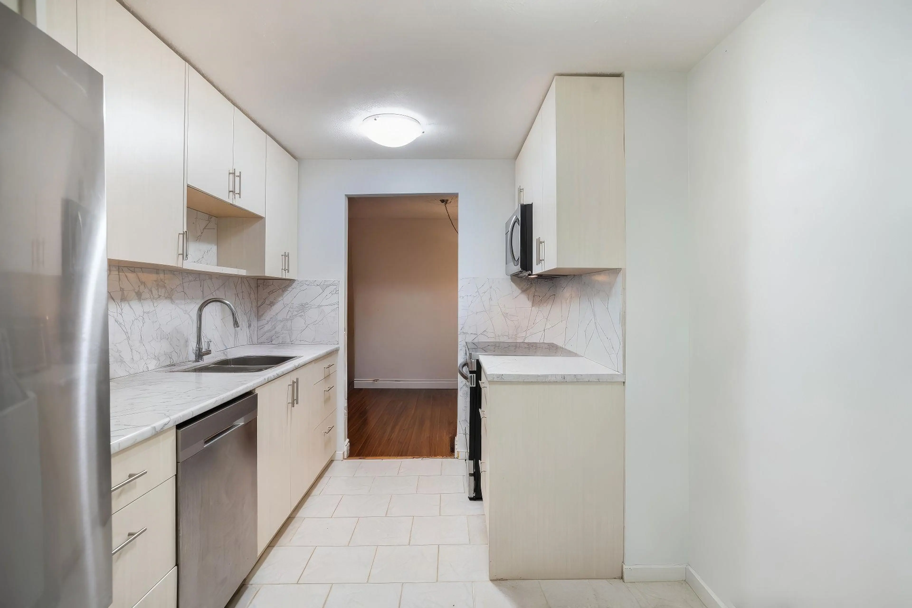 Property at #111 7297 MOFFATT ROAD, Richmond, BC