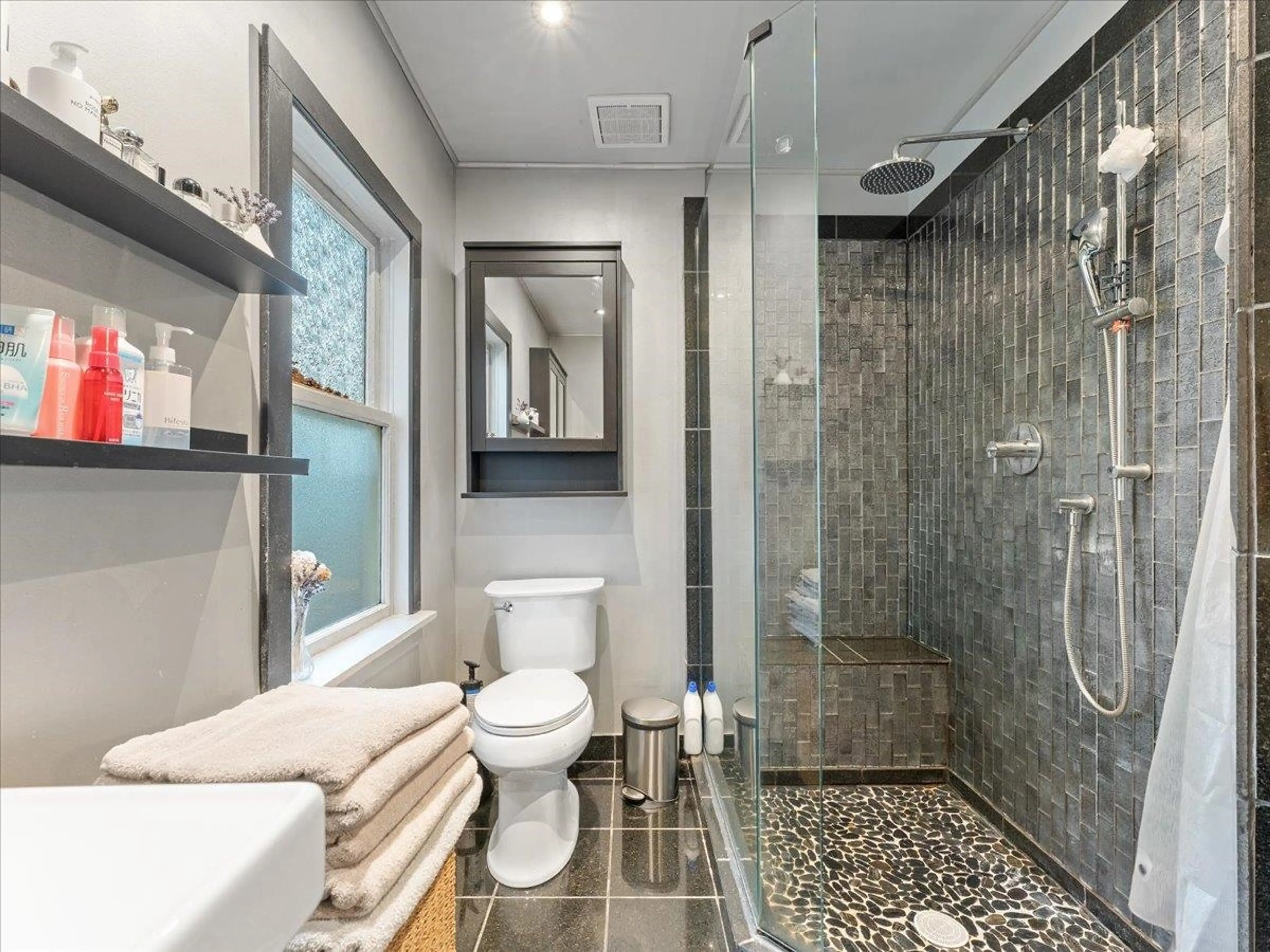 Property at 1016 TENTH AVENUE, New Westminster, BC