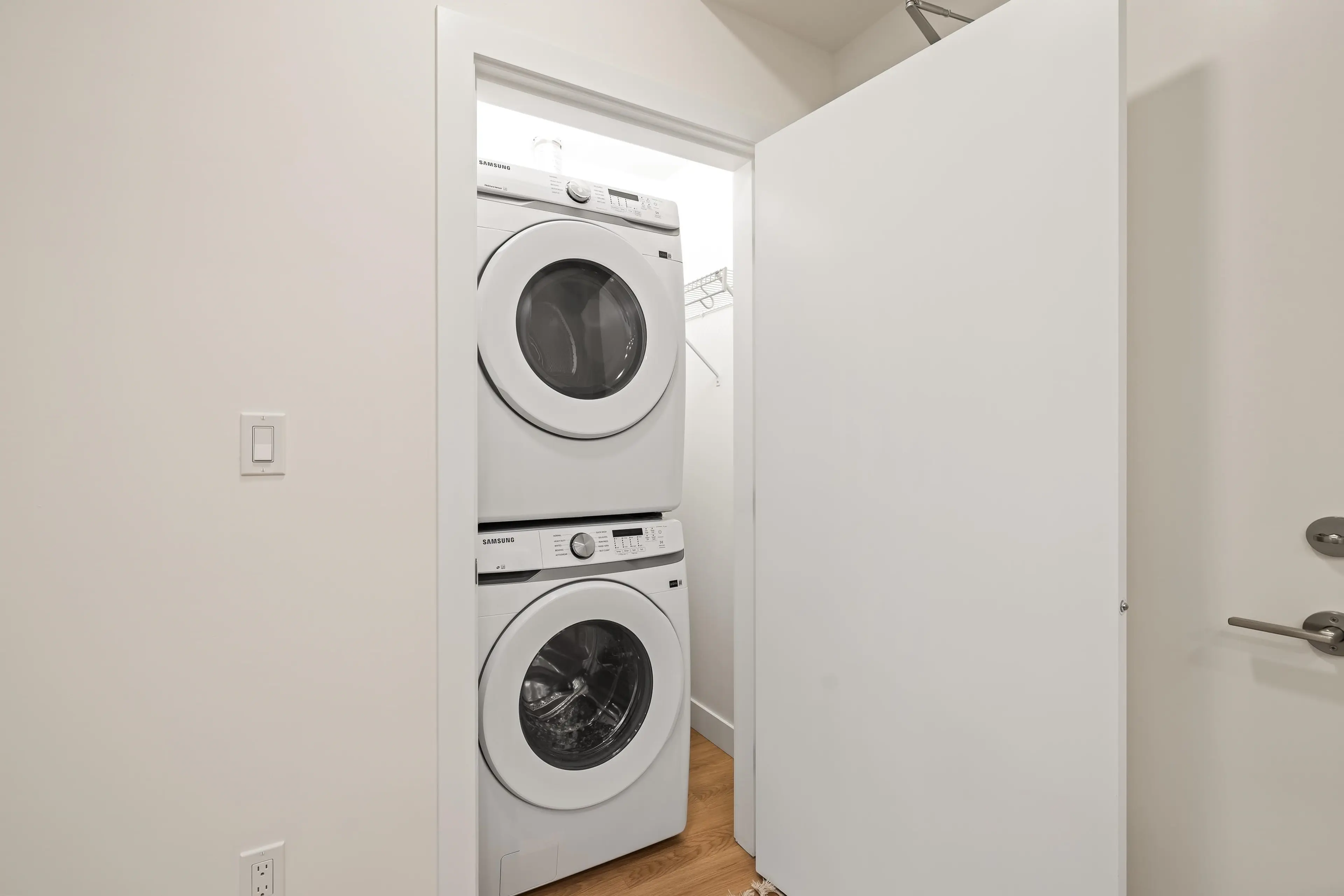 Property at #507 33816 SOUTH FRASER WAY, Abbotsford, BC