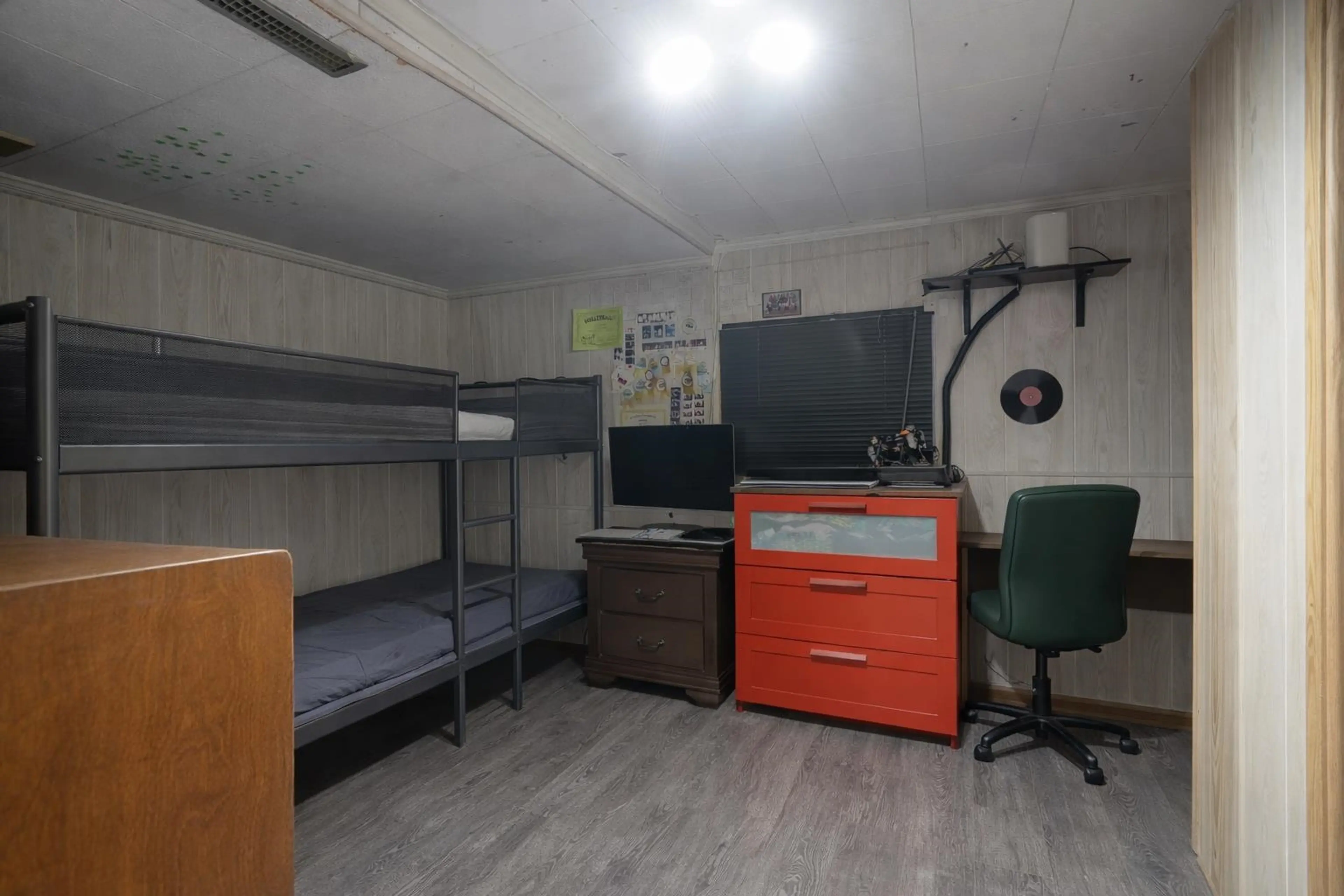 Property at 3737 DUBOIS STREET, Burnaby, BC