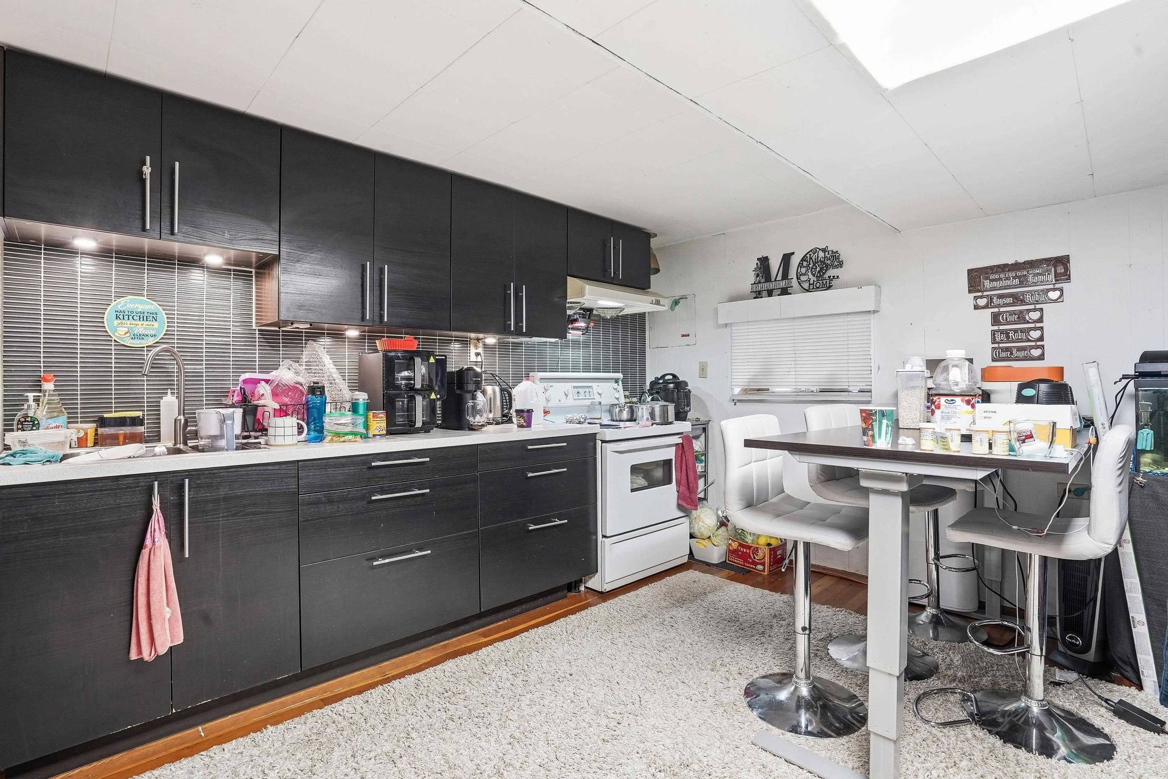 Property at 3737 DUBOIS STREET, Burnaby, BC