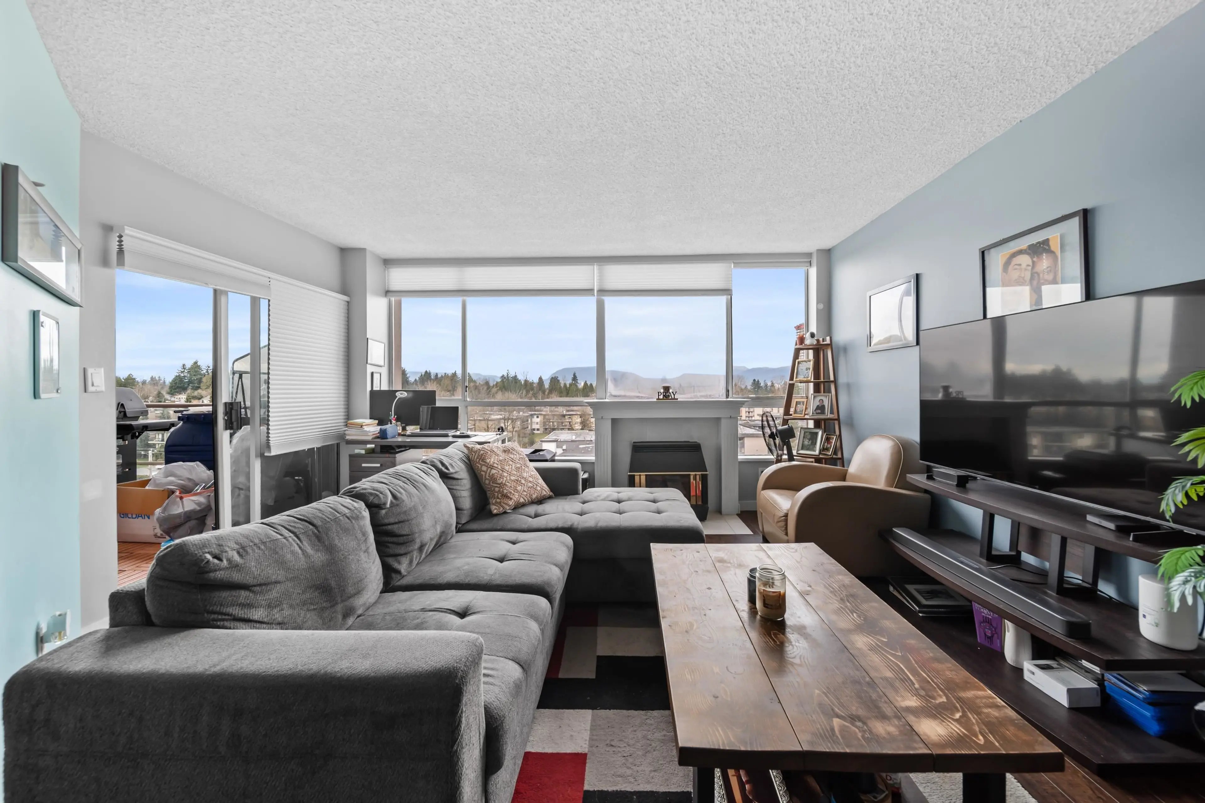 Property at #806 14881 103A AVENUE, Surrey, BC