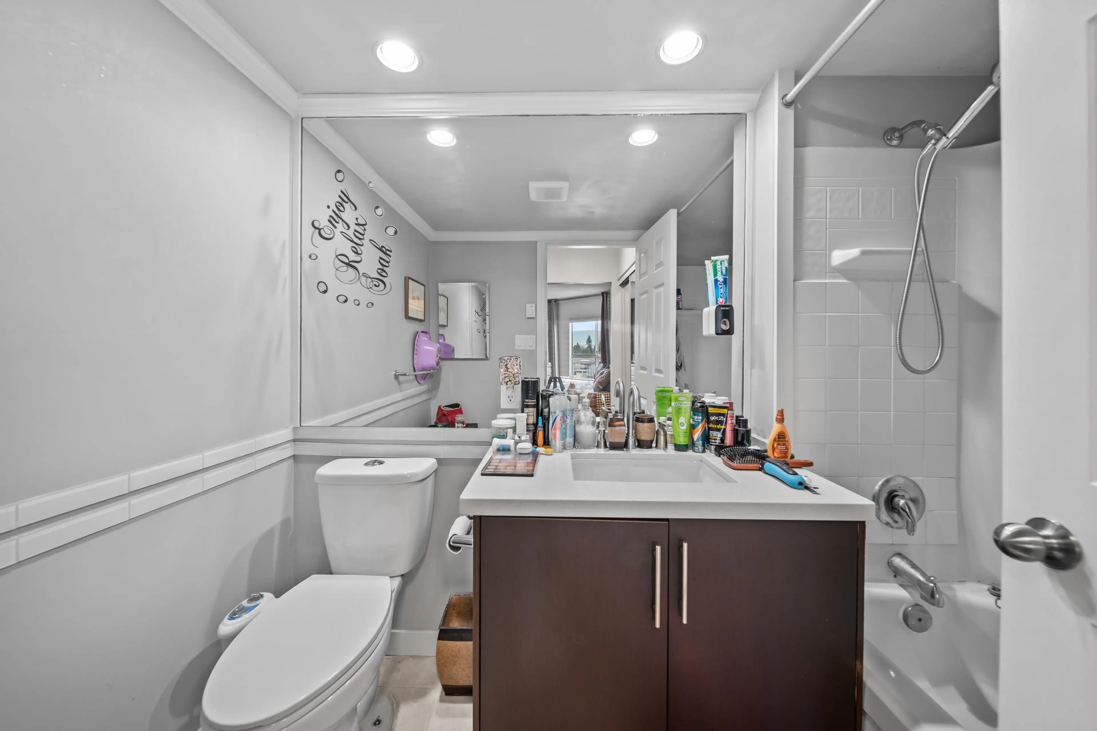 Property at #806 14881 103A AVENUE, Surrey, BC