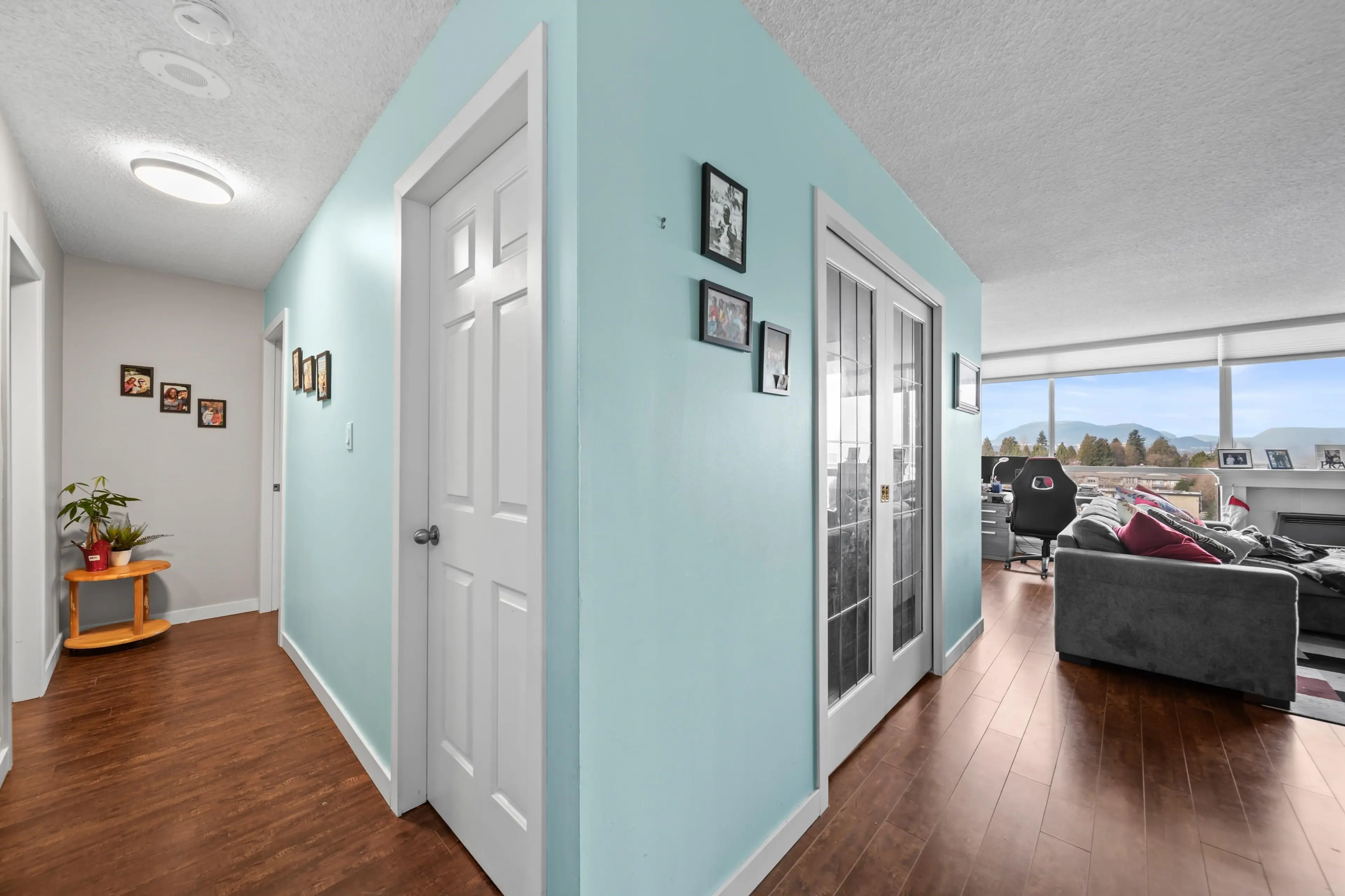 Property at #806 14881 103A AVENUE, Surrey, BC