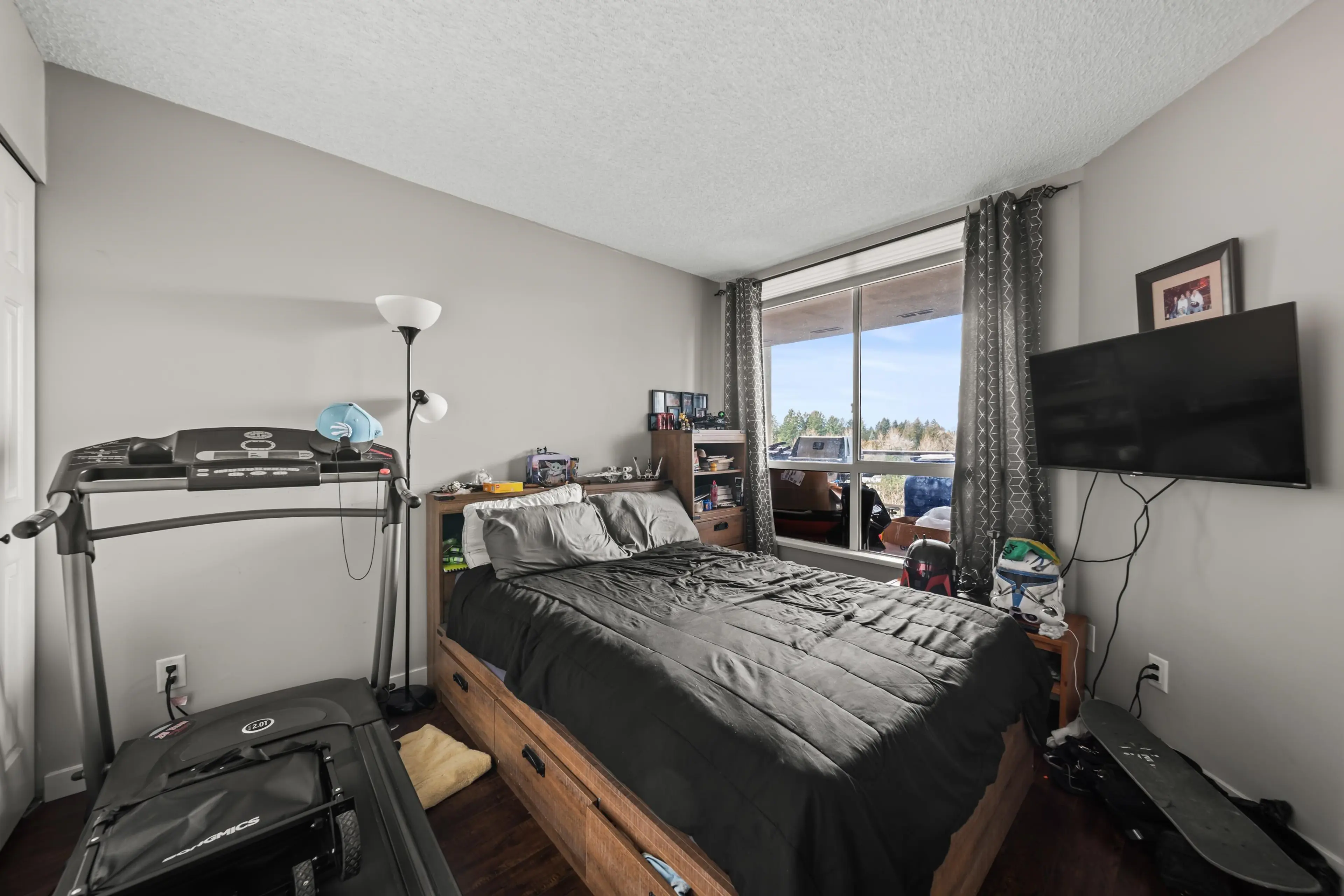 Property at #806 14881 103A AVENUE, Surrey, BC