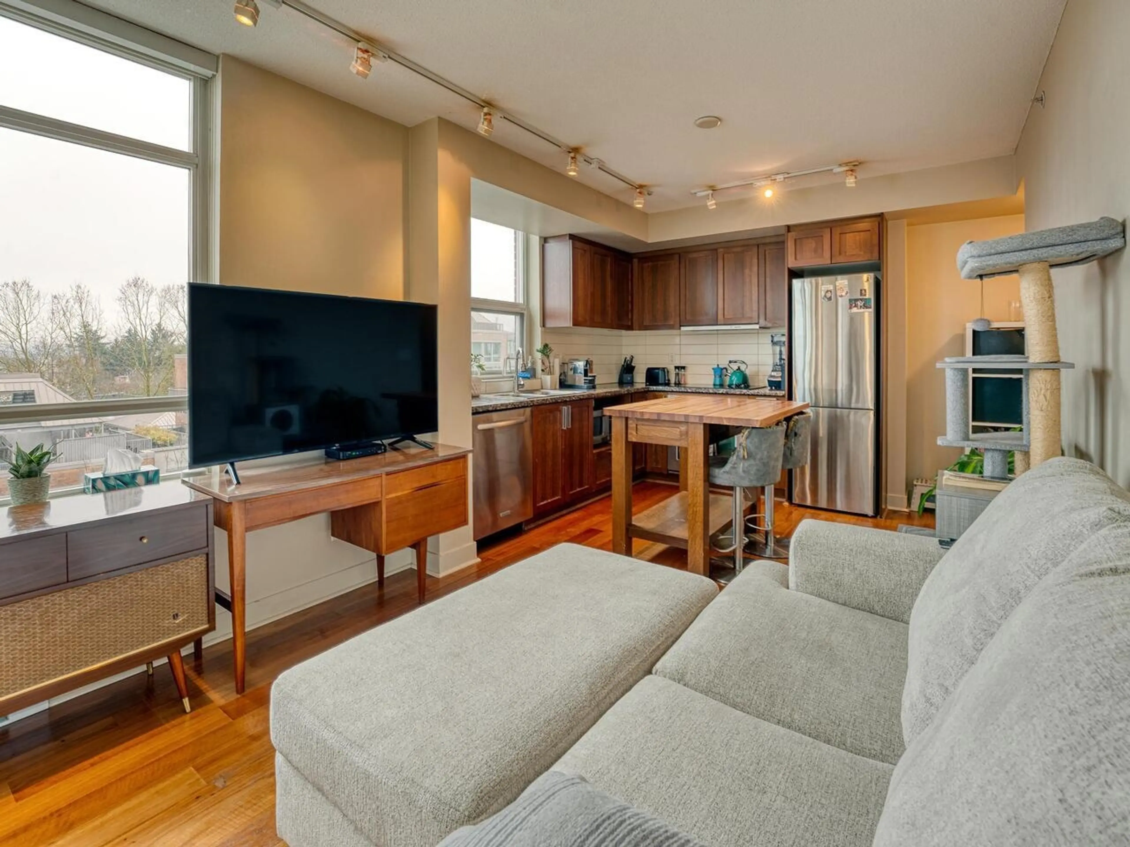 Property at #710 2228 W BROADWAY, Vancouver, BC