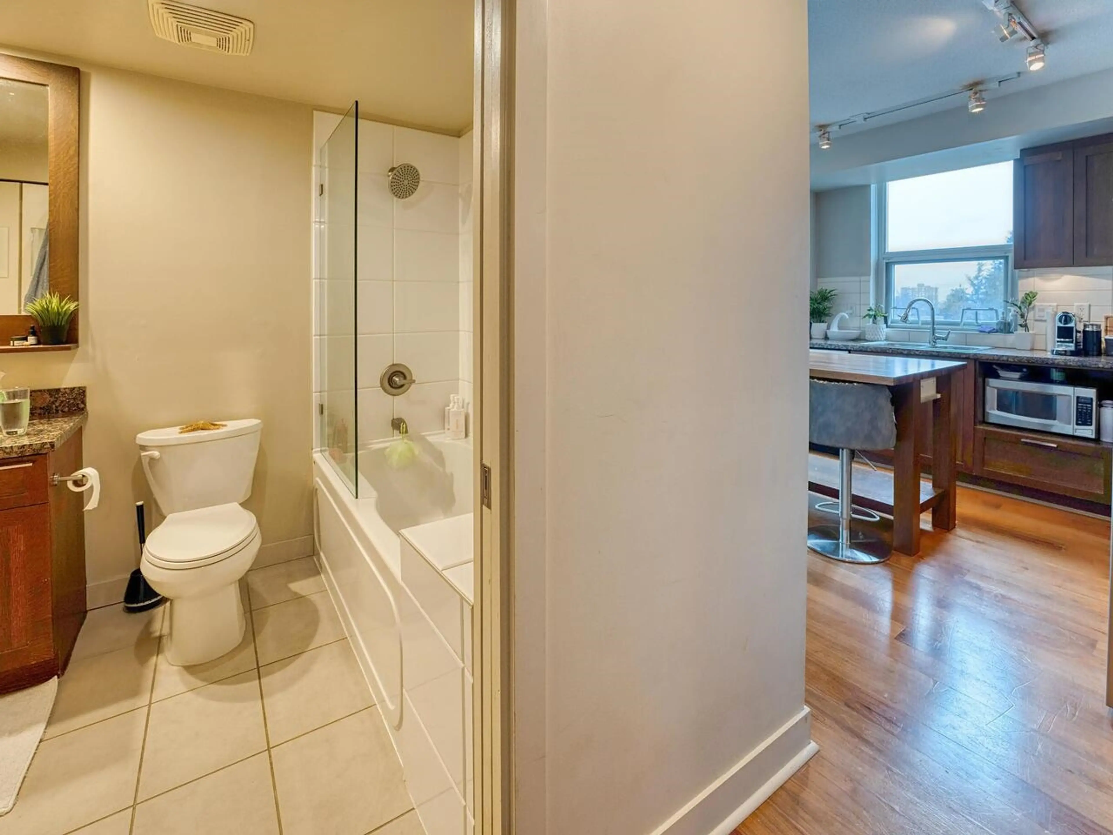 Property at #710 2228 W BROADWAY, Vancouver, BC