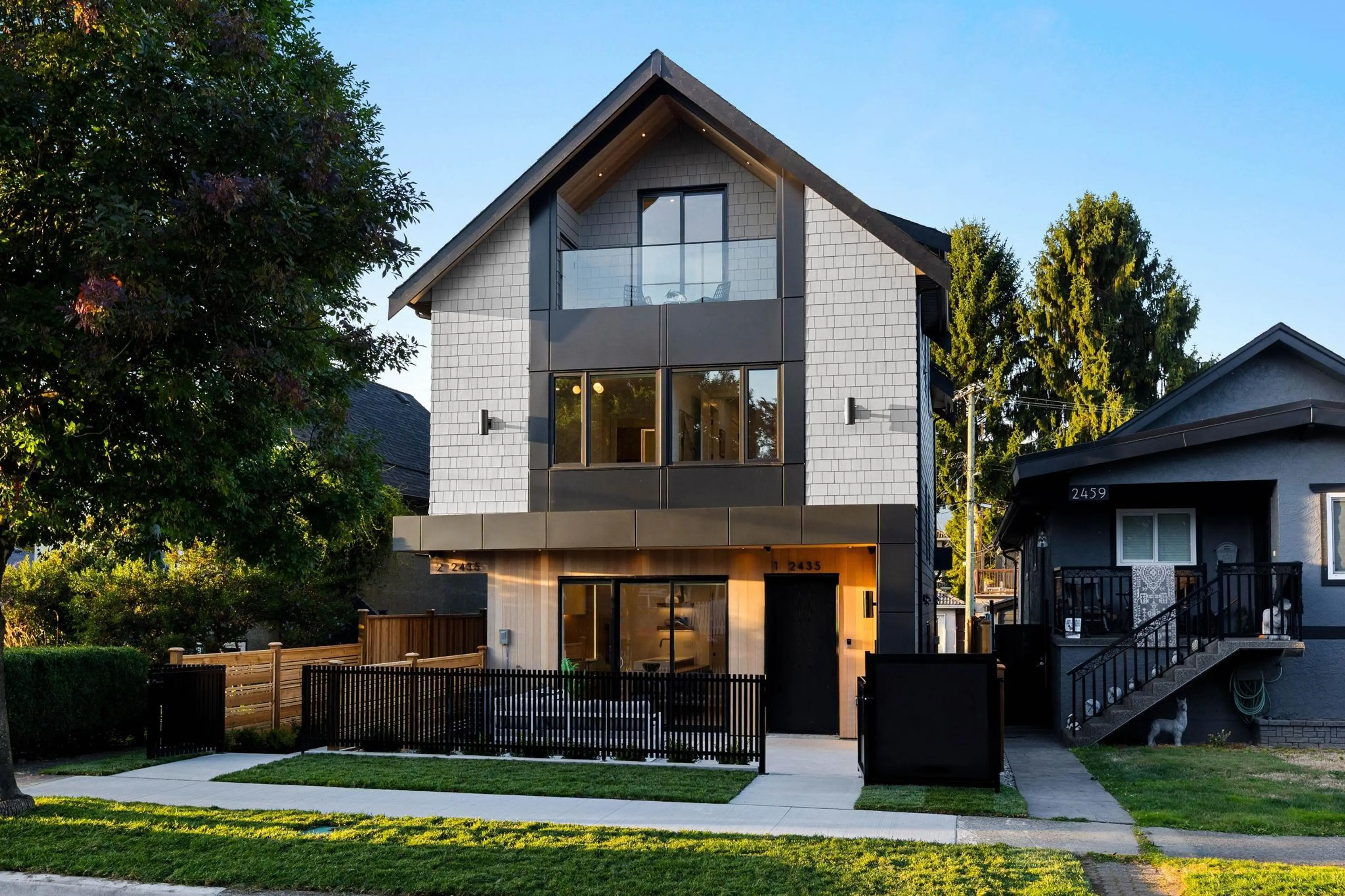 Property at #1 2435 NAPIER STREET, Vancouver, BC