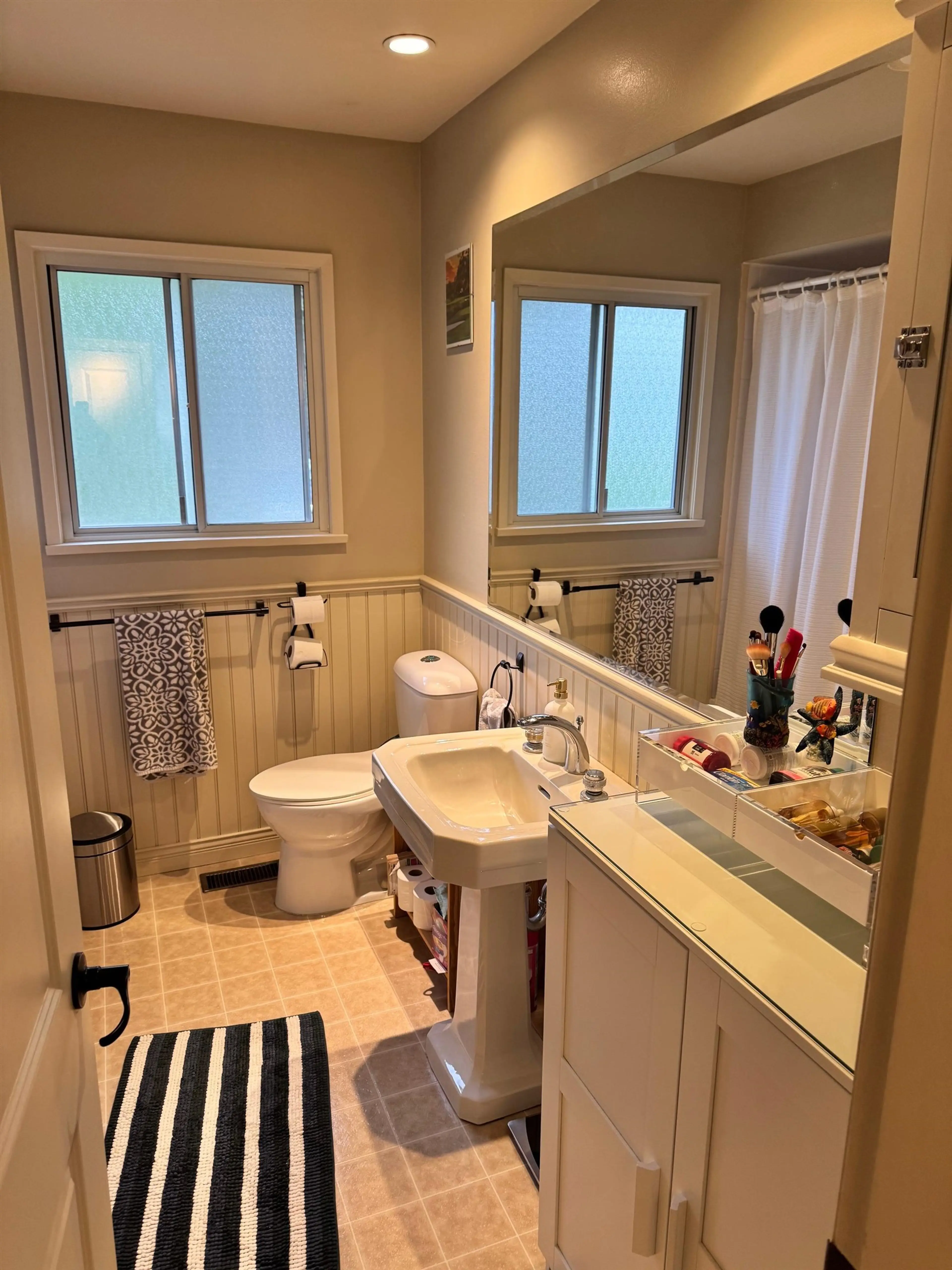 Property at 15980 THRIFT AVENUE, White Rock, BC