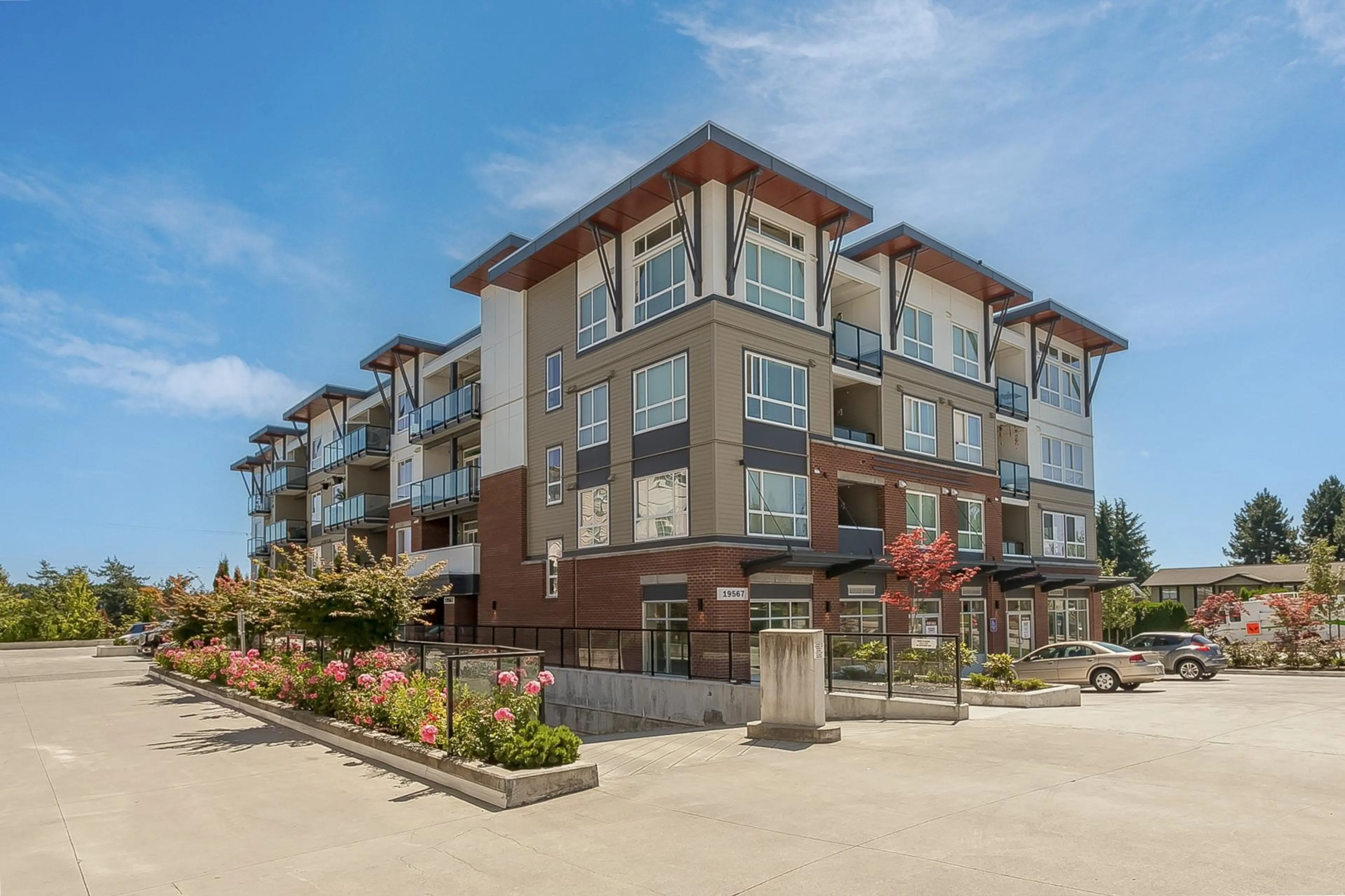 Property at #404 19567 64 AVENUE, Surrey, BC