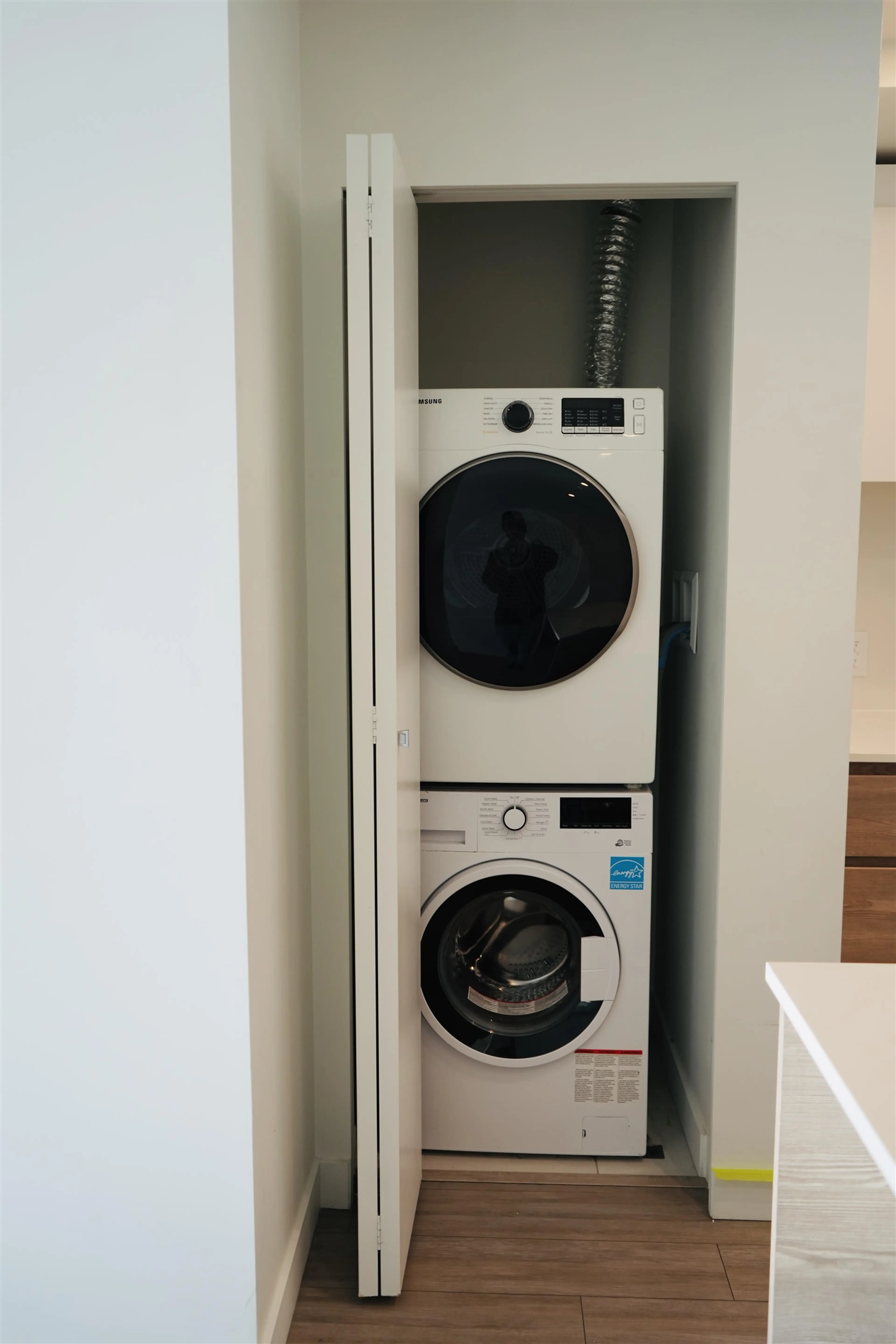 Property at #2710 13655 FRASER HIGHWAY, Surrey, BC