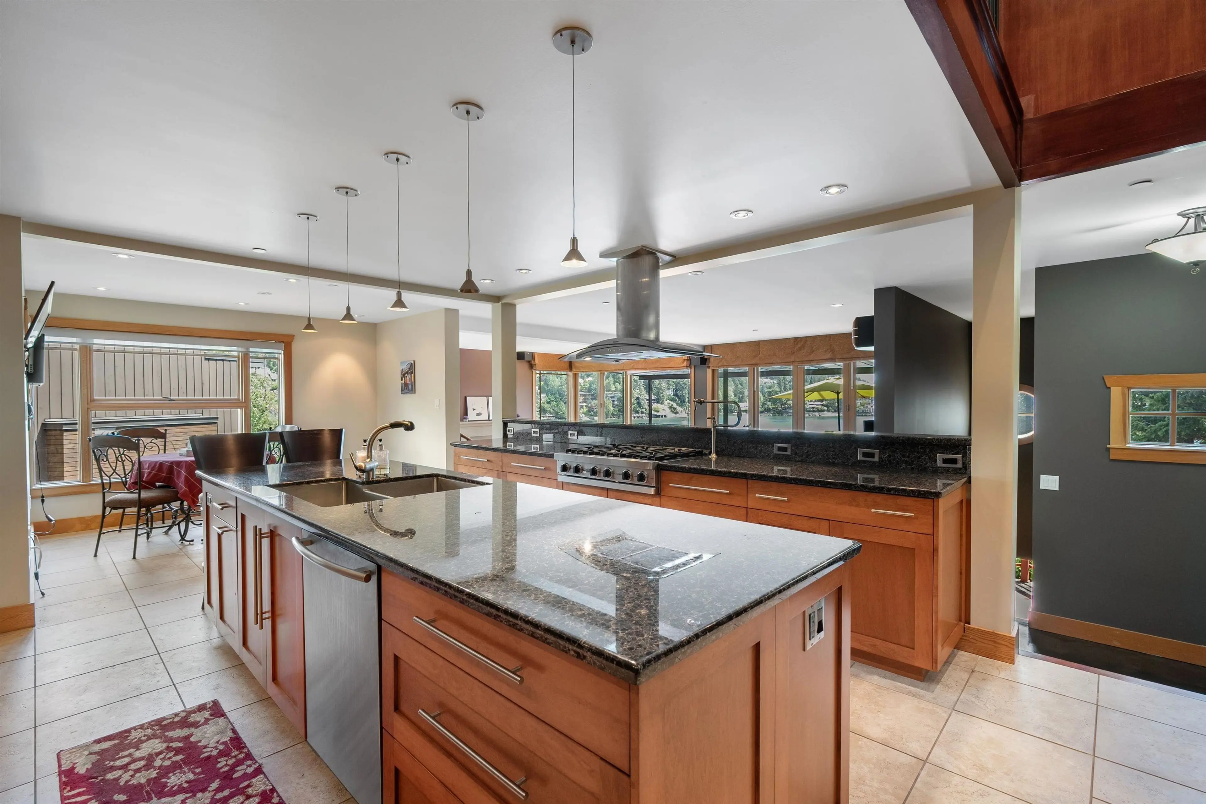 Property at 5812 EAGLE ISLAND, West Vancouver, BC