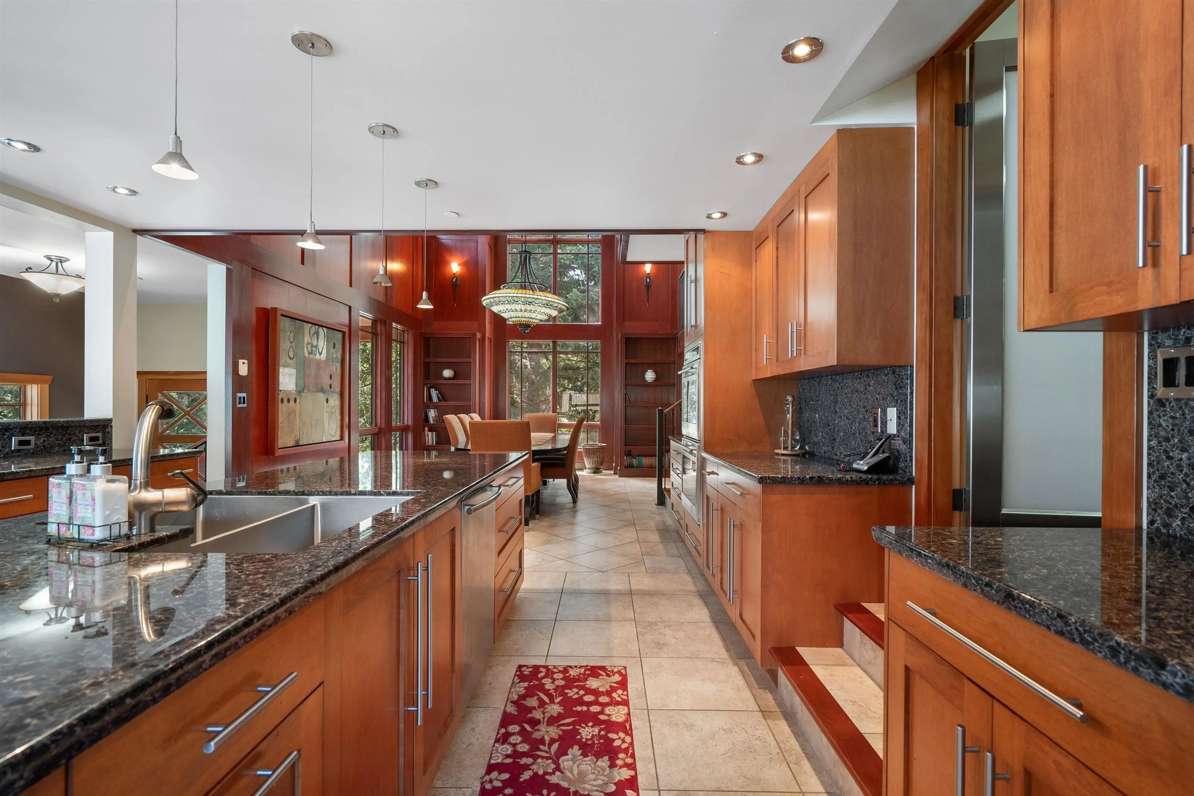 Property at 5812 EAGLE ISLAND, West Vancouver, BC