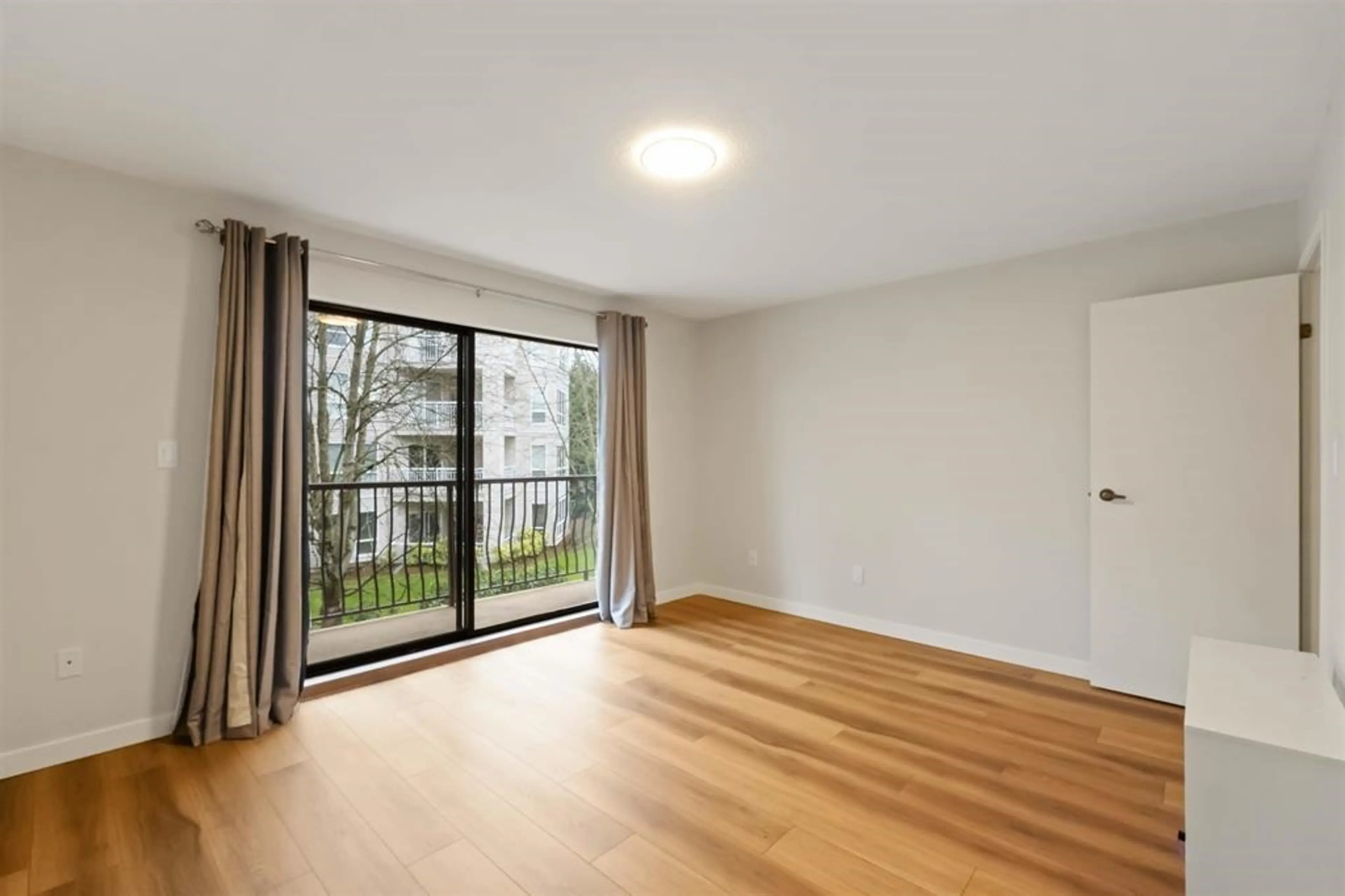 Property at #201 32119 OLD YALE ROAD, Abbotsford, BC