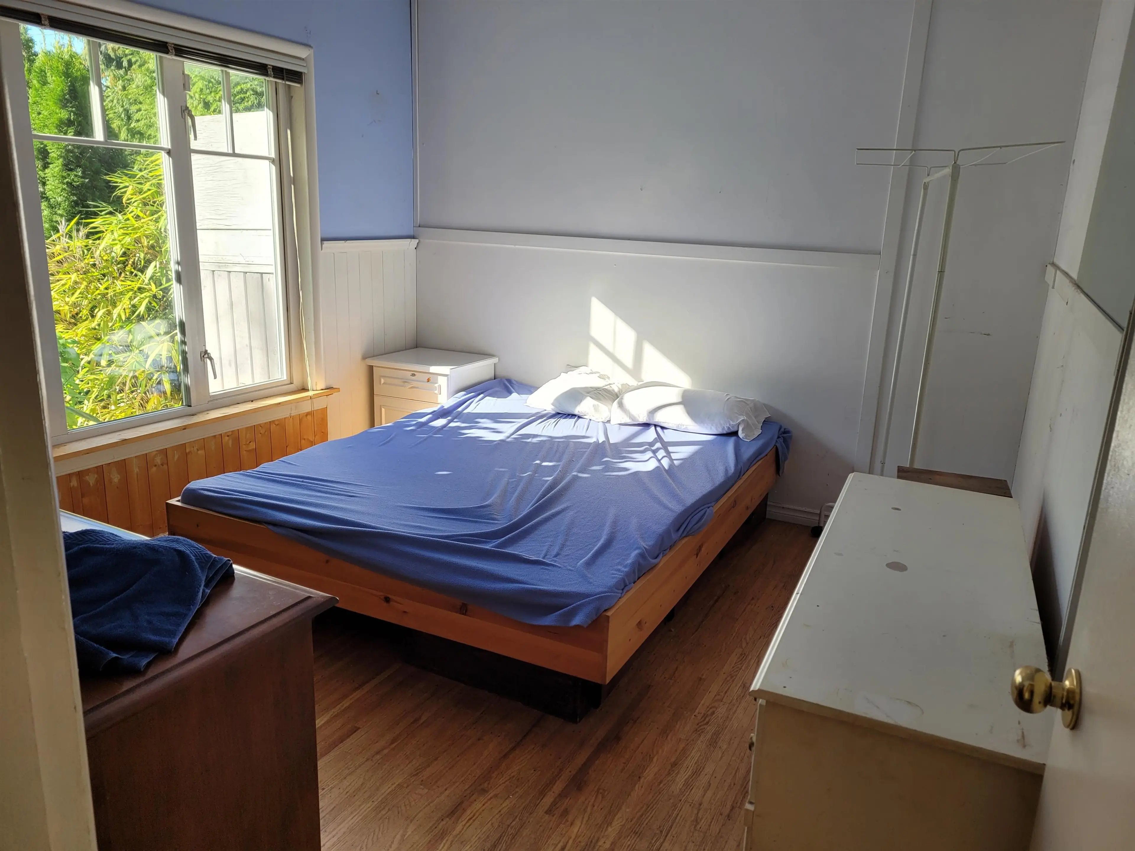 Property at 4405 MARINE DRIVE, West Vancouver, BC