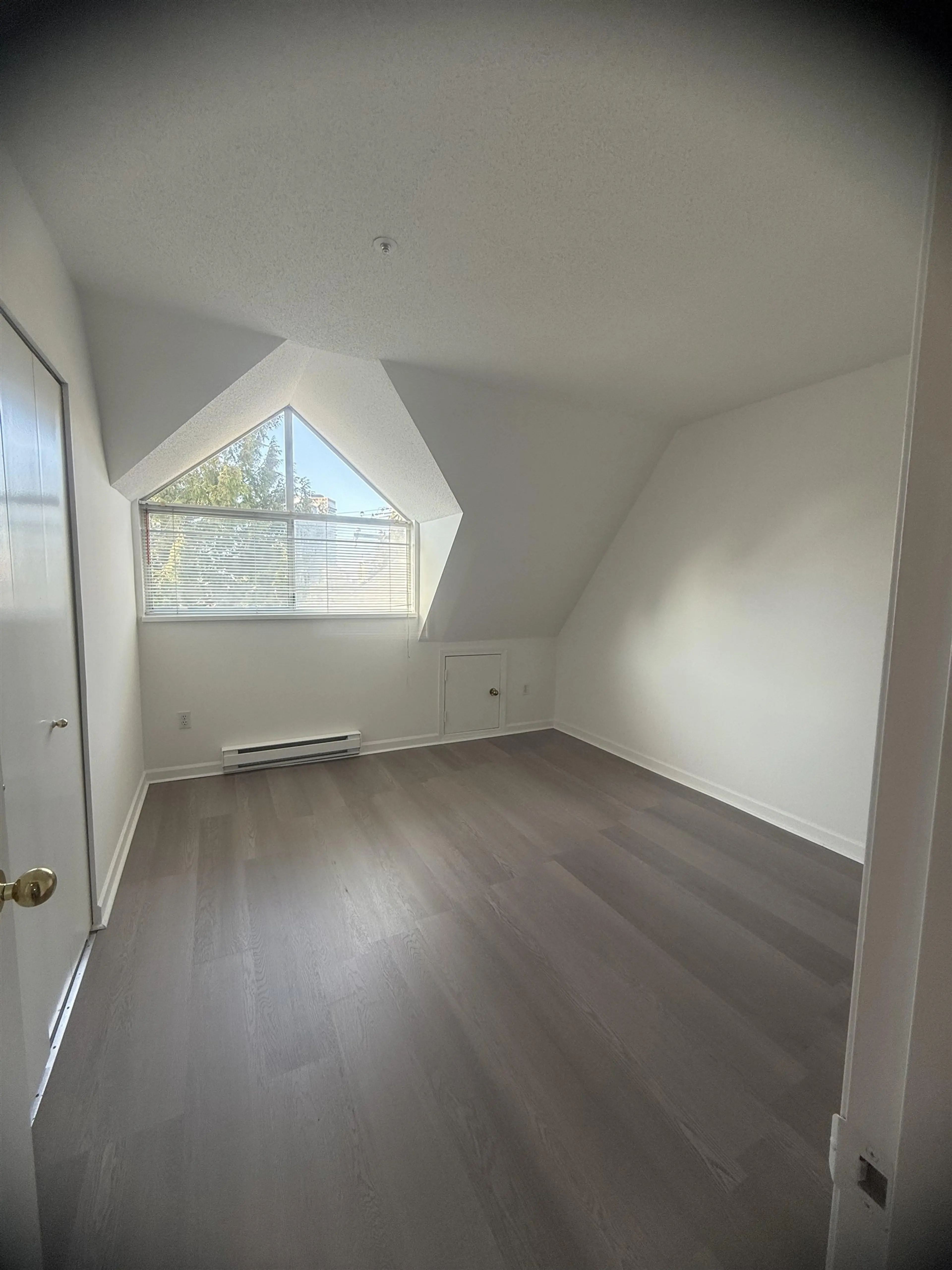 Property at #202 3683 WELLINGTON AVENUE, Vancouver, BC