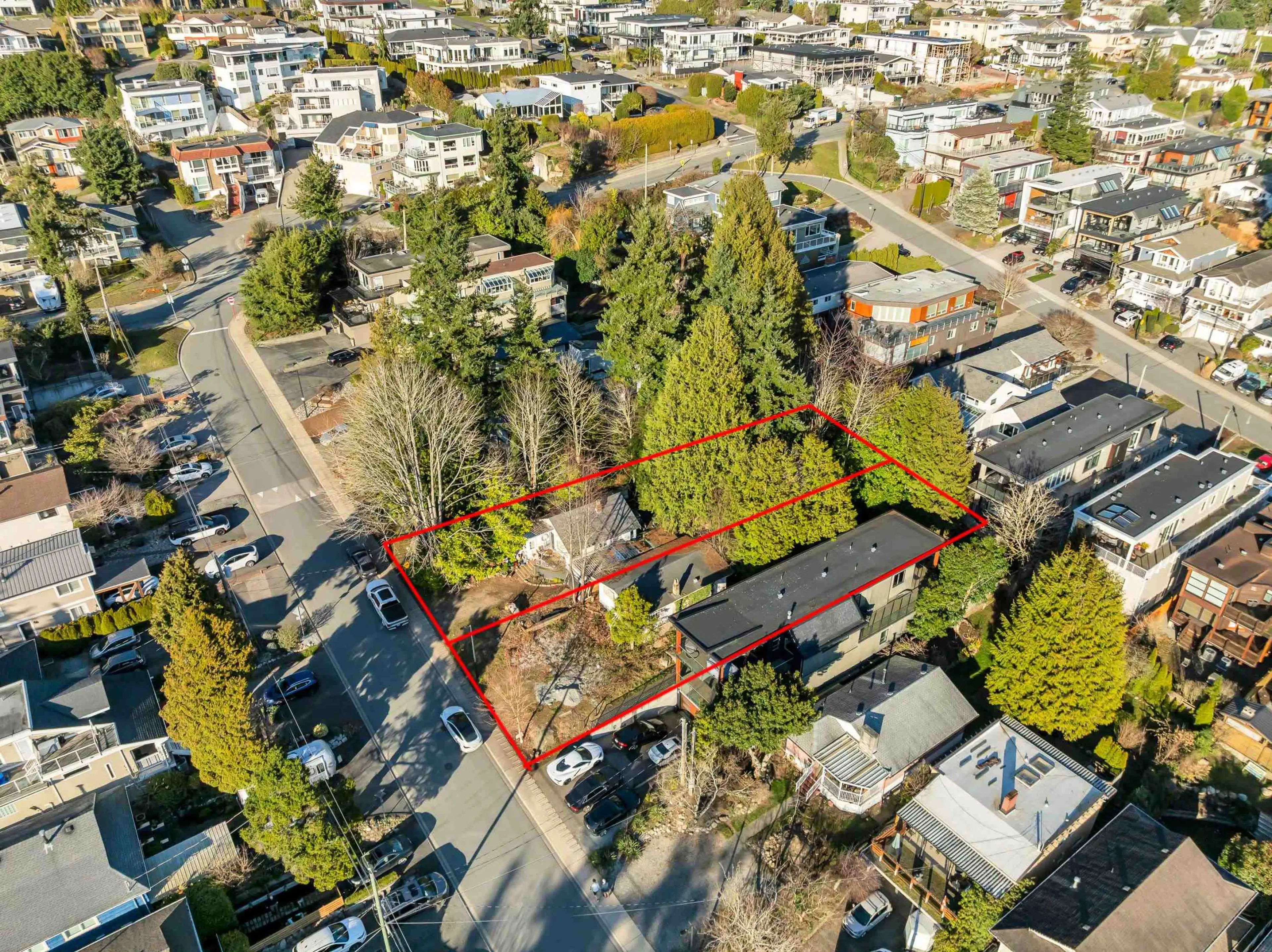 Property at 966 MAPLE STREET, White Rock, BC