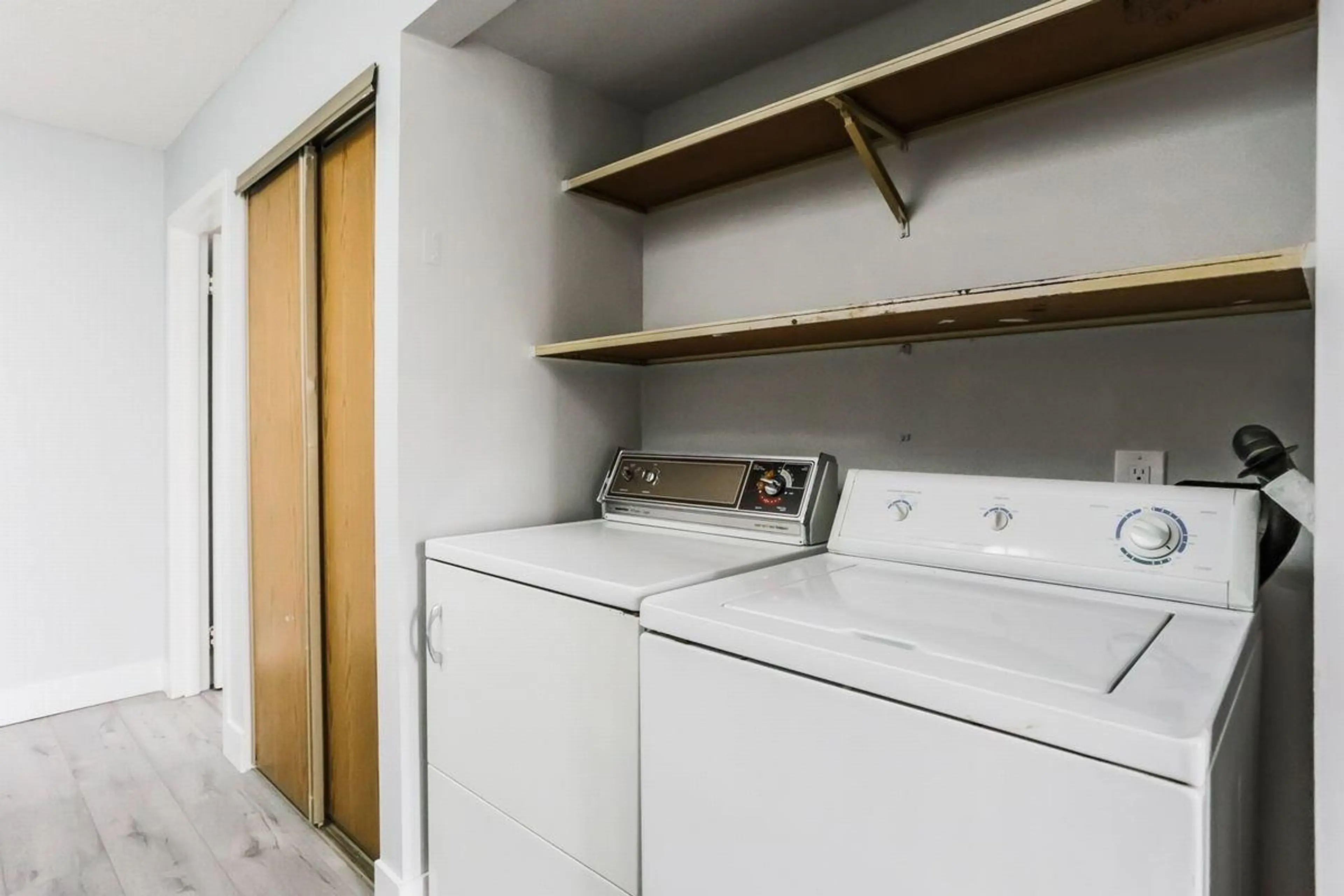 Property at #204 13316 71B AVENUE, Surrey, BC