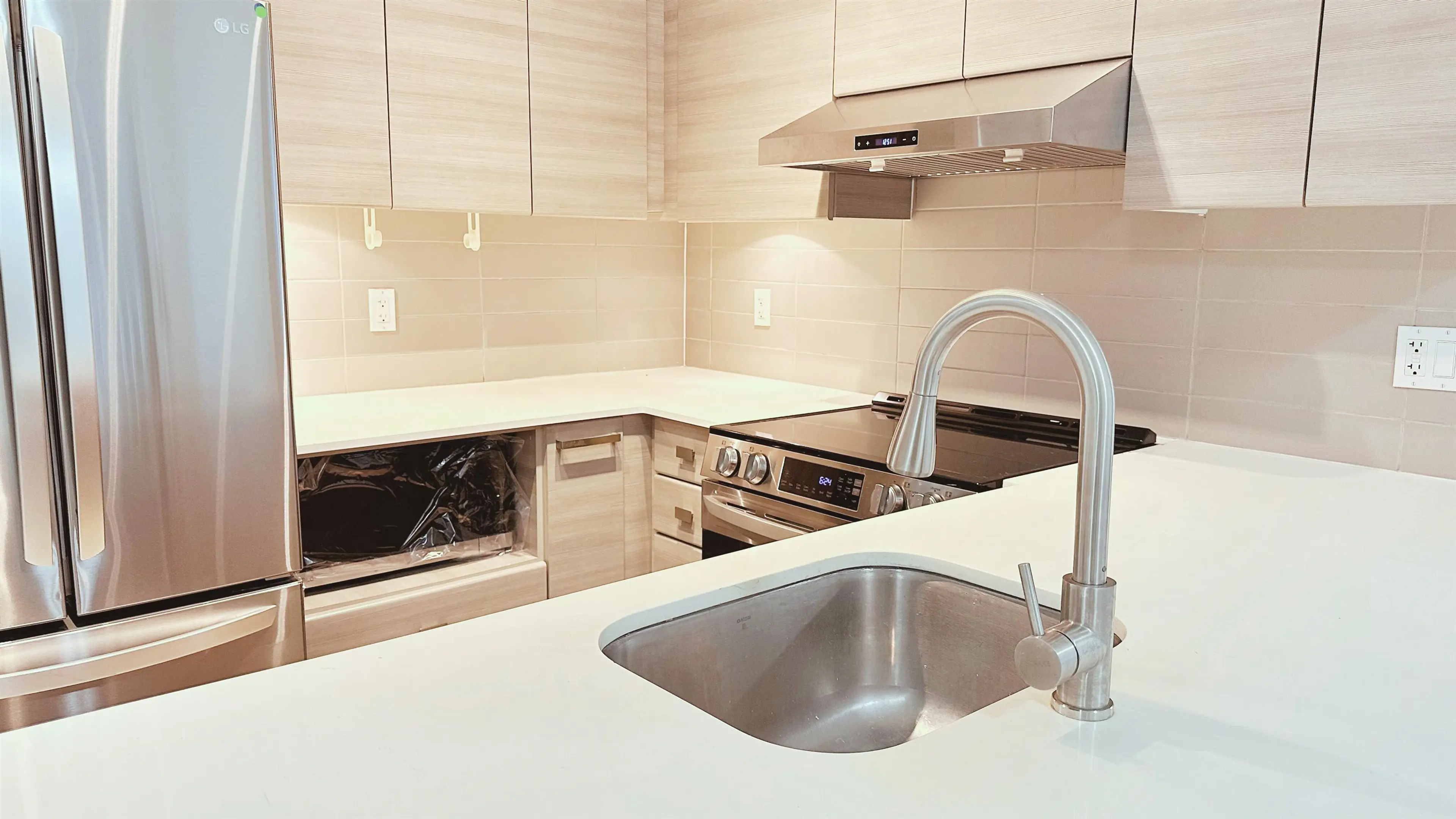 Property at #32 6965 HASTINGS STREET, Burnaby, BC