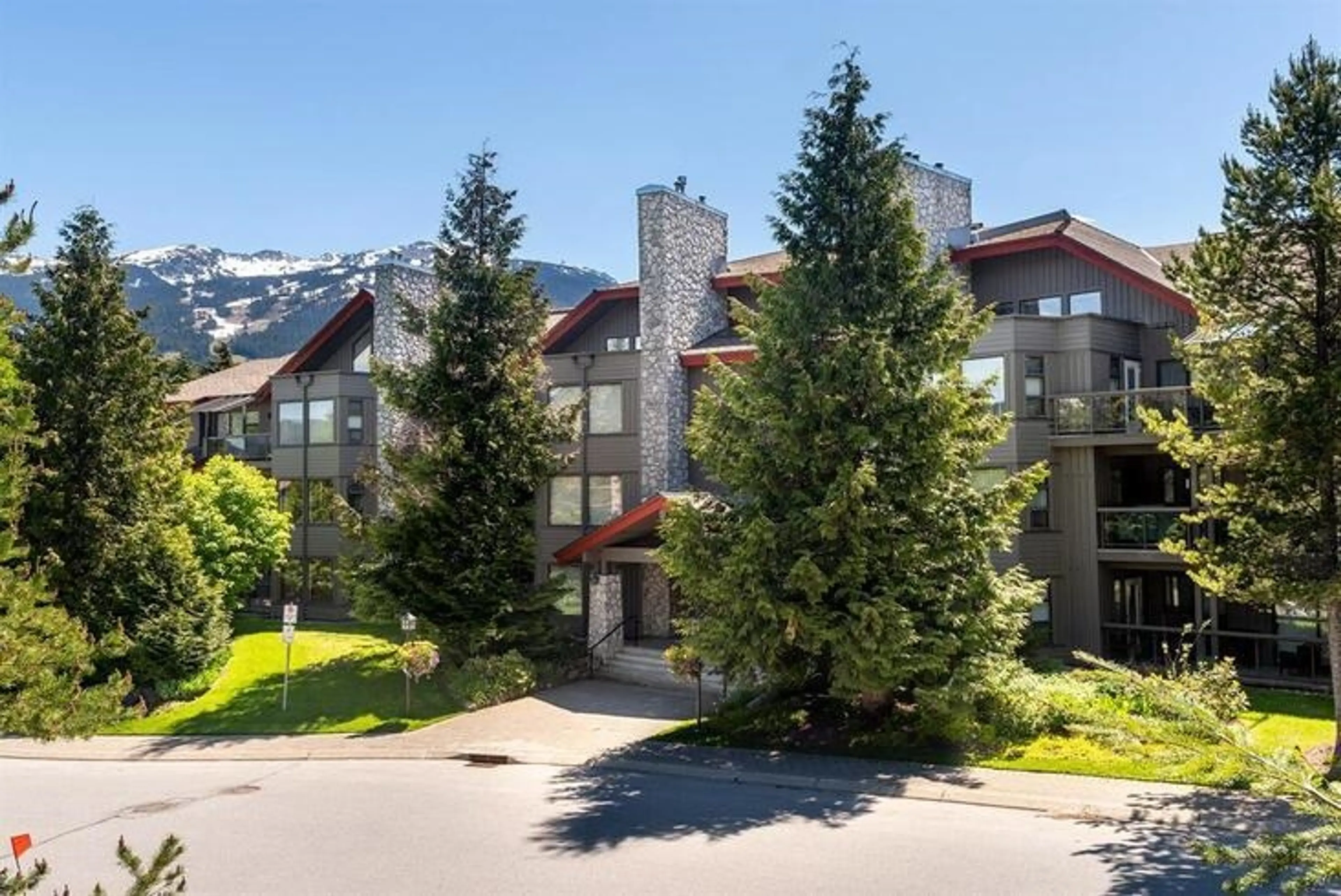 Property at #325 3309 PTARMIGAN PLACE, Whistler, BC