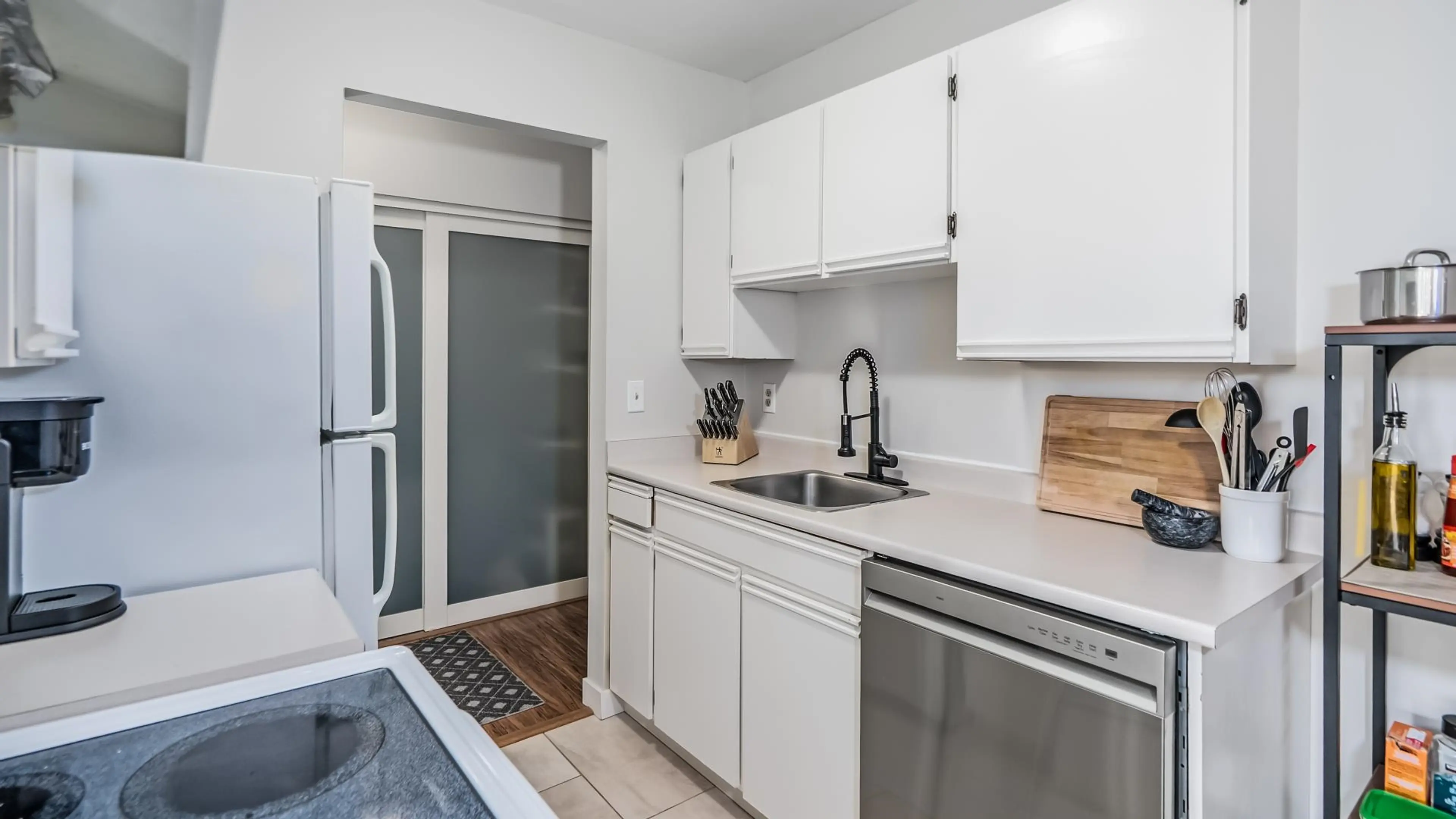 Property at #305 975 W 13TH AVENUE, Vancouver, BC