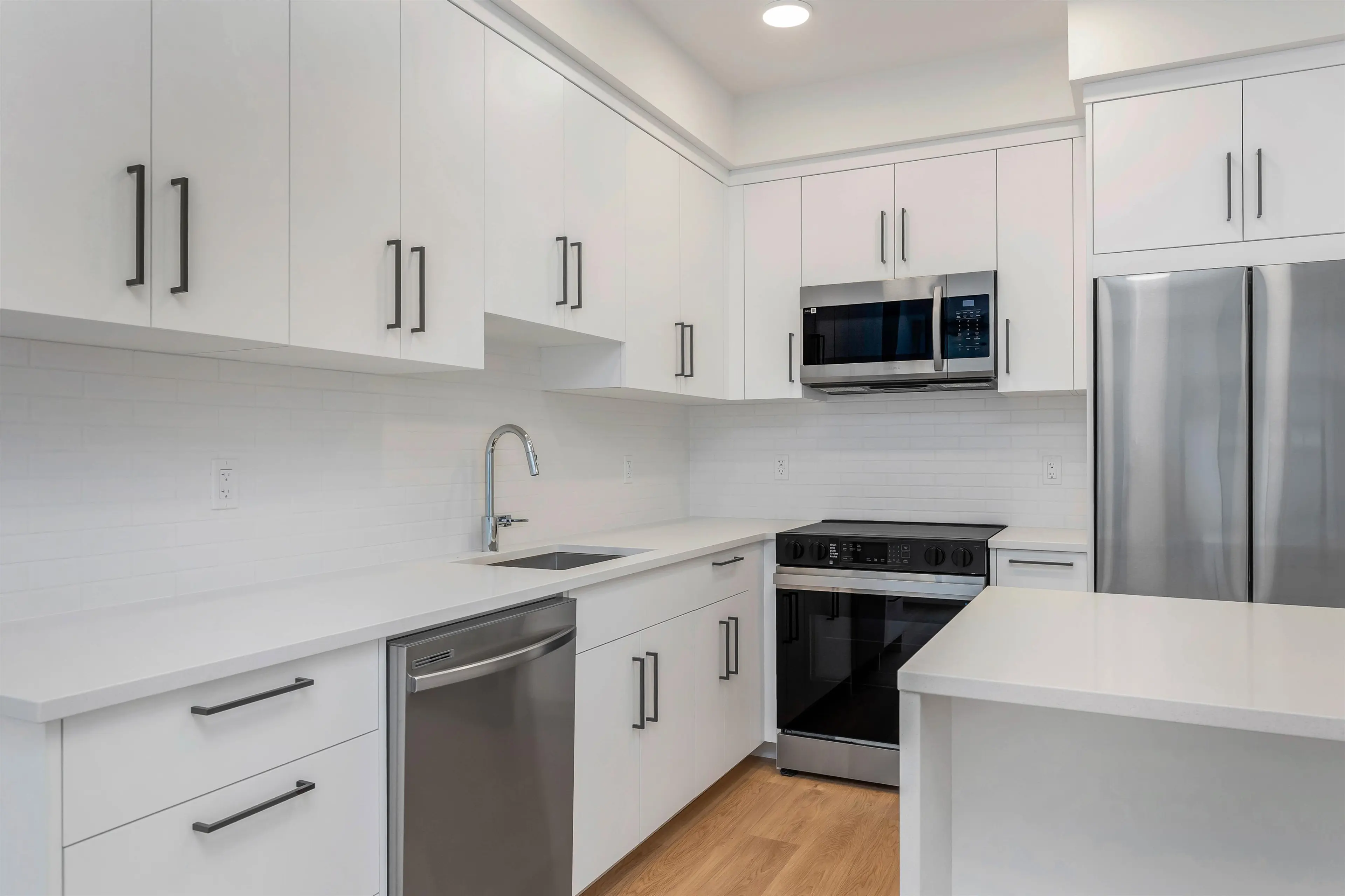 Property at #410 33816 SOUTH FRASER WAY, Abbotsford, BC