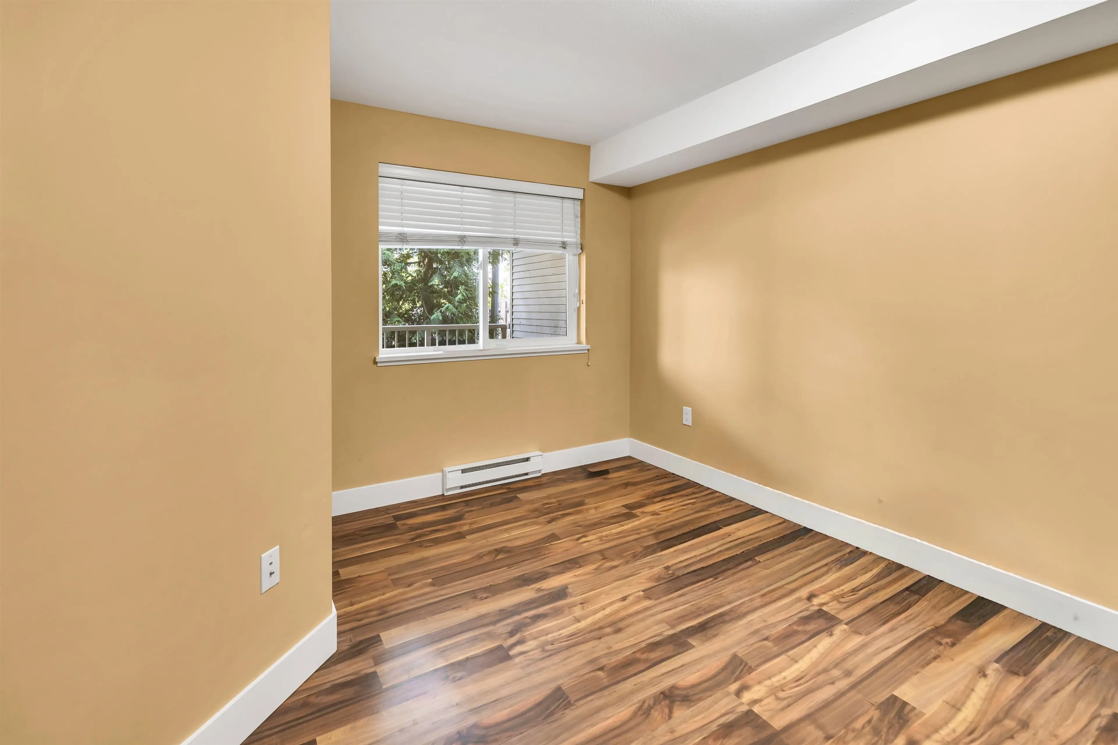 Property at #209 2515 PARK DRIVE, Abbotsford, BC