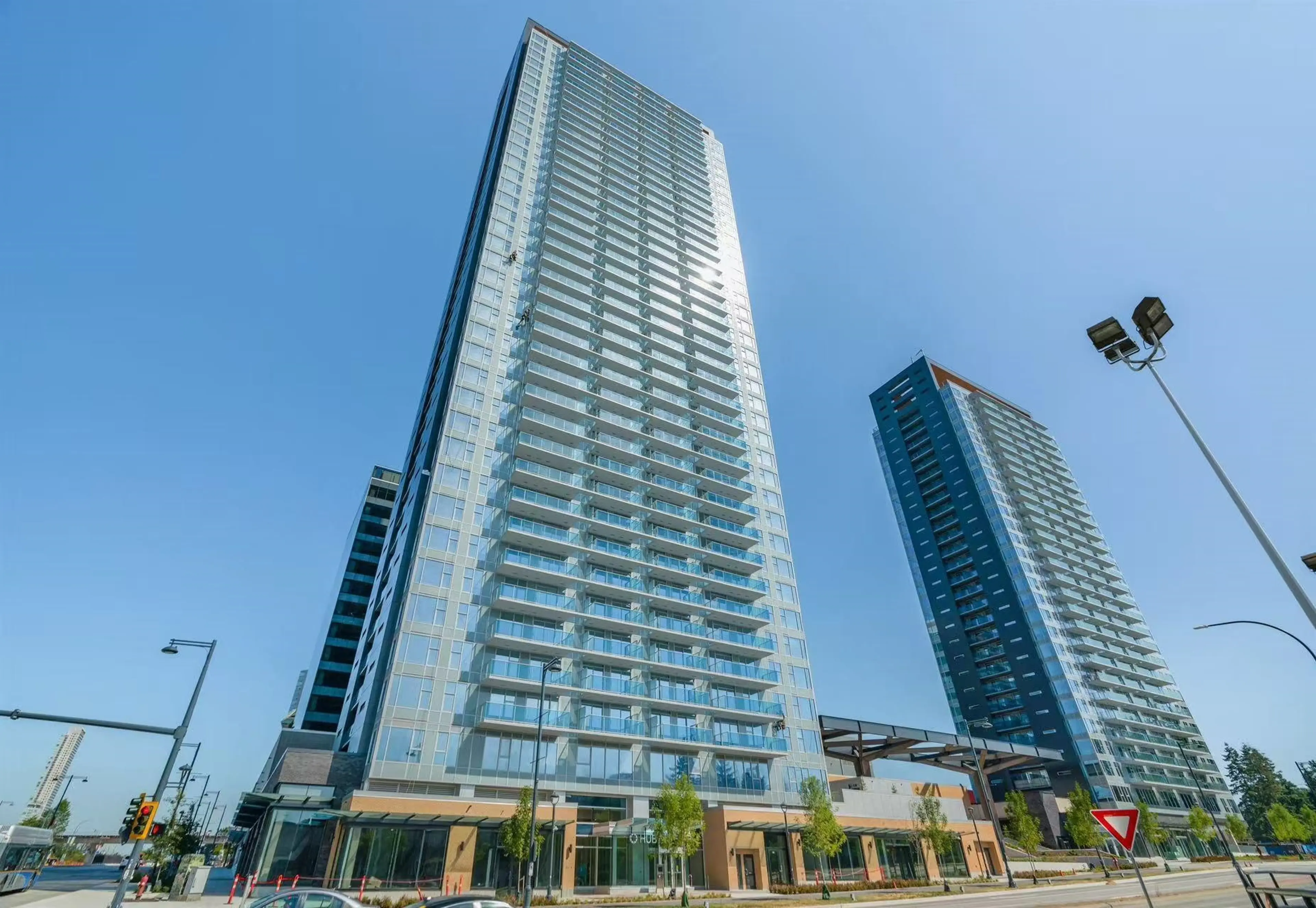 Property at #811 13615 FRASER HIGHWAY, Surrey, BC