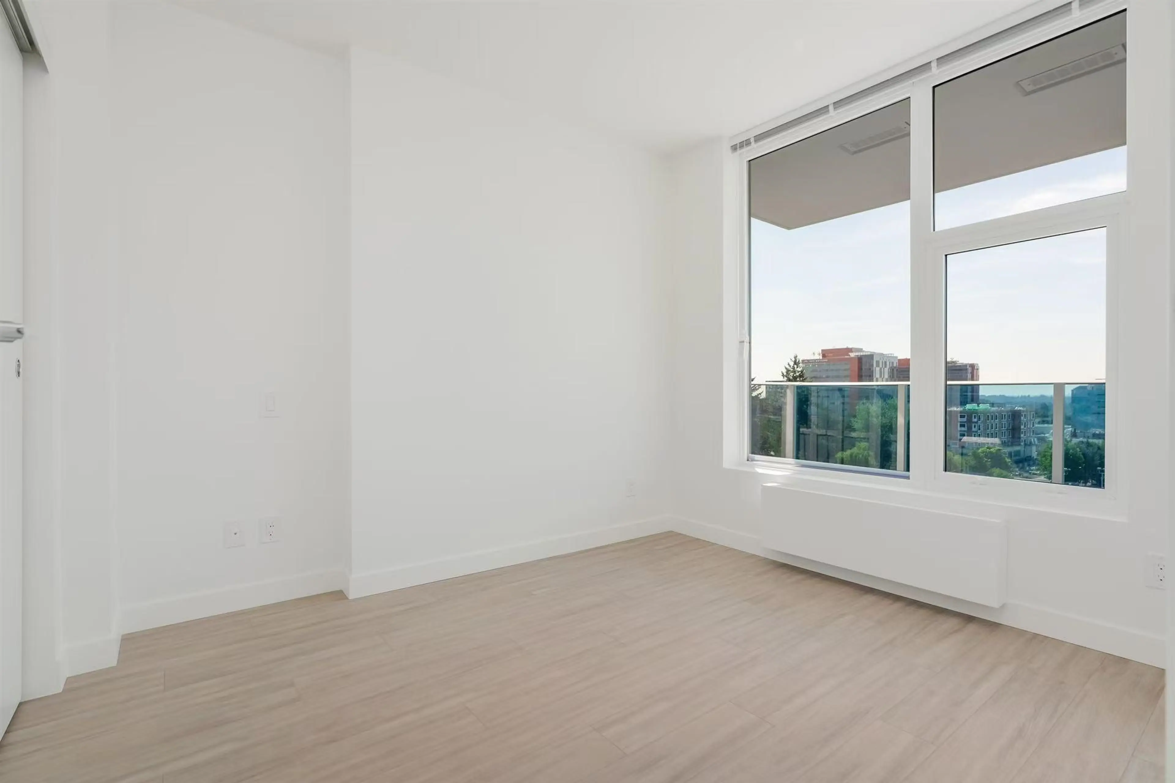 Property at #811 13615 FRASER HIGHWAY, Surrey, BC