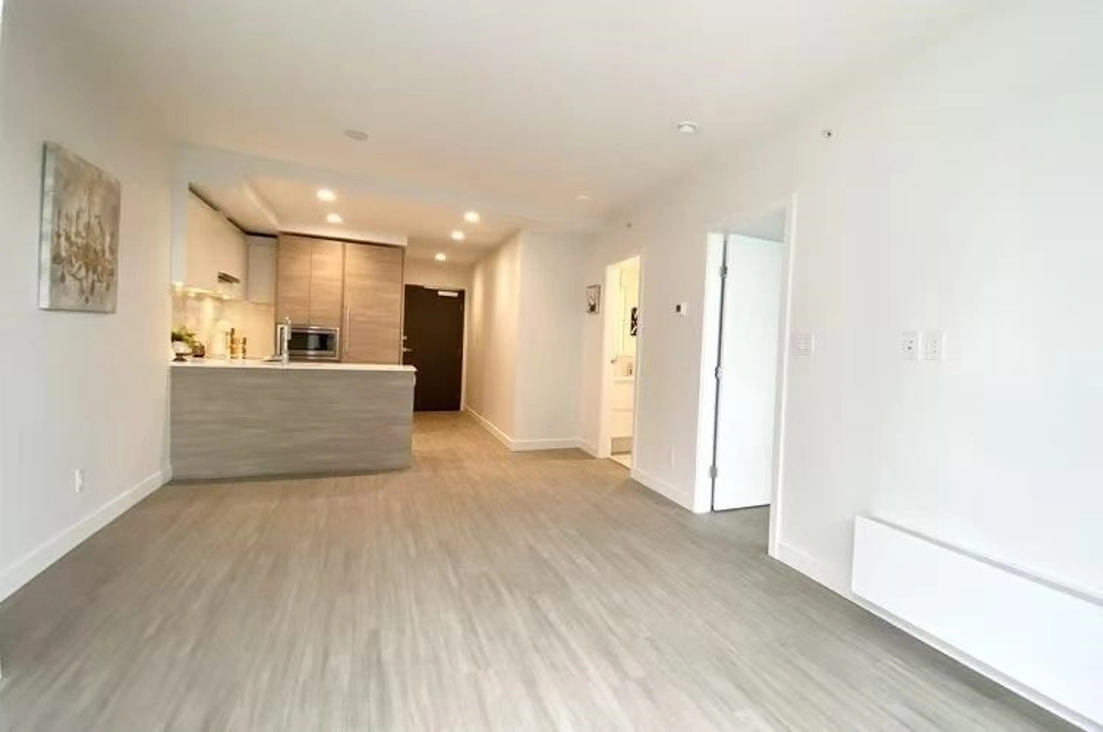 Property at #811 13615 FRASER HIGHWAY, Surrey, BC