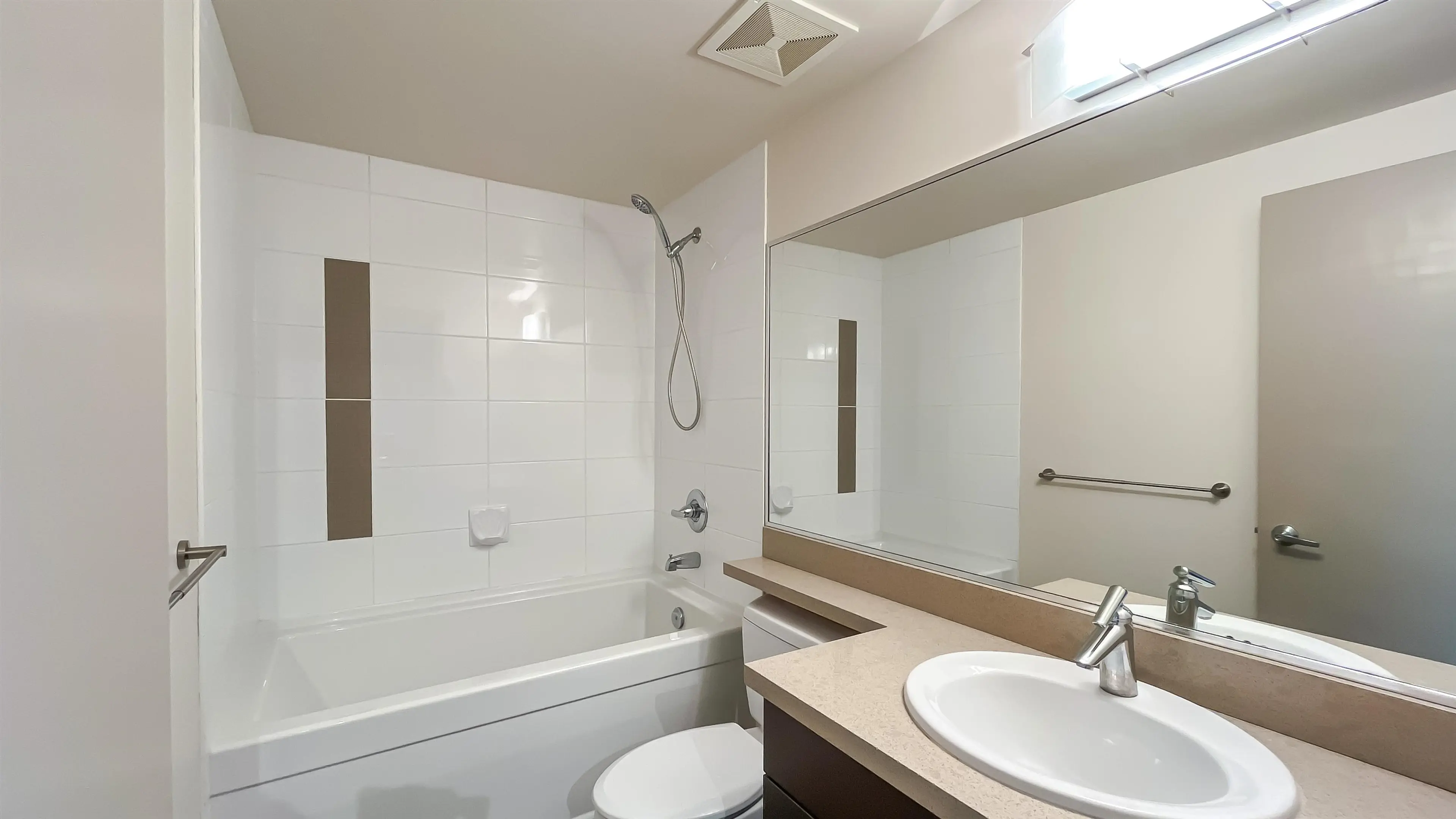 Property at #615 9009 CORNERSTONE MEWS, Burnaby, BC