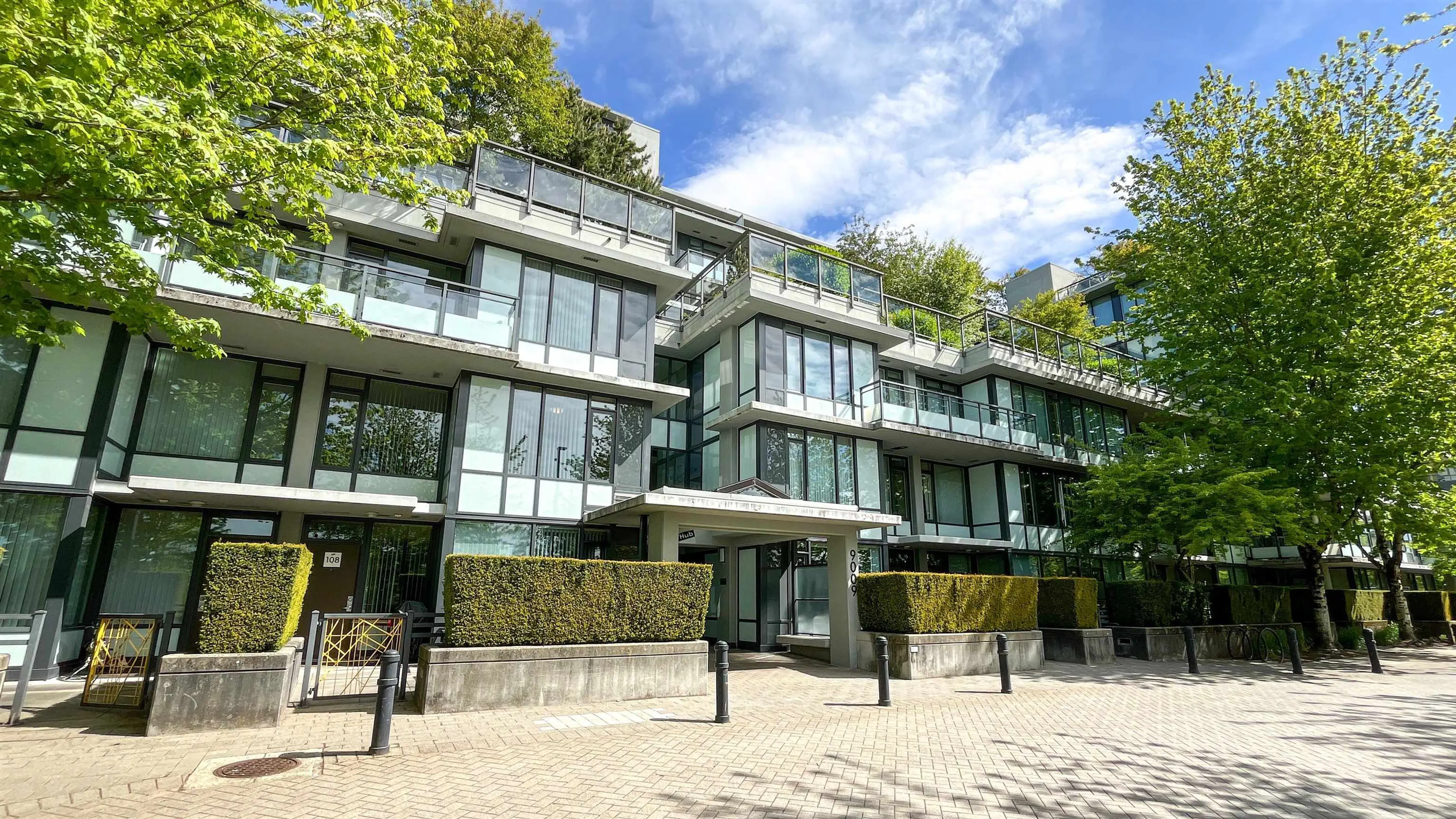 Property at #615 9009 CORNERSTONE MEWS, Burnaby, BC