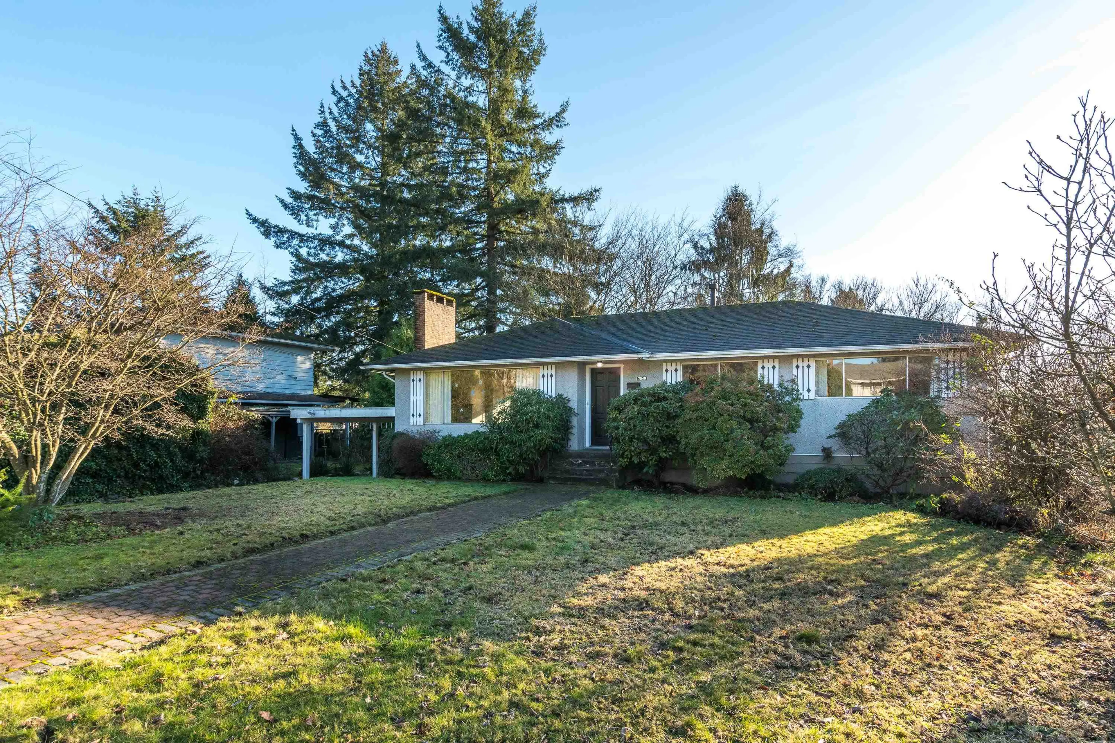 Property at 7046 HILLVIEW STREET, Burnaby, BC