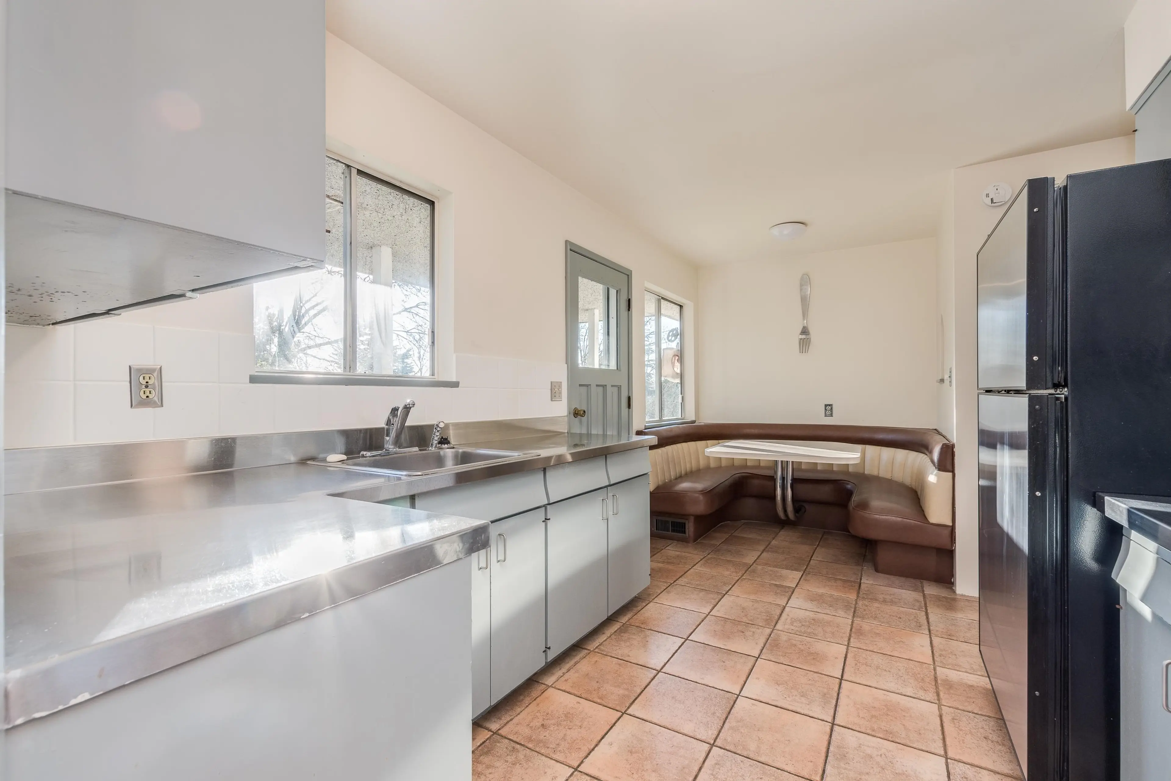 Property at 7046 HILLVIEW STREET, Burnaby, BC