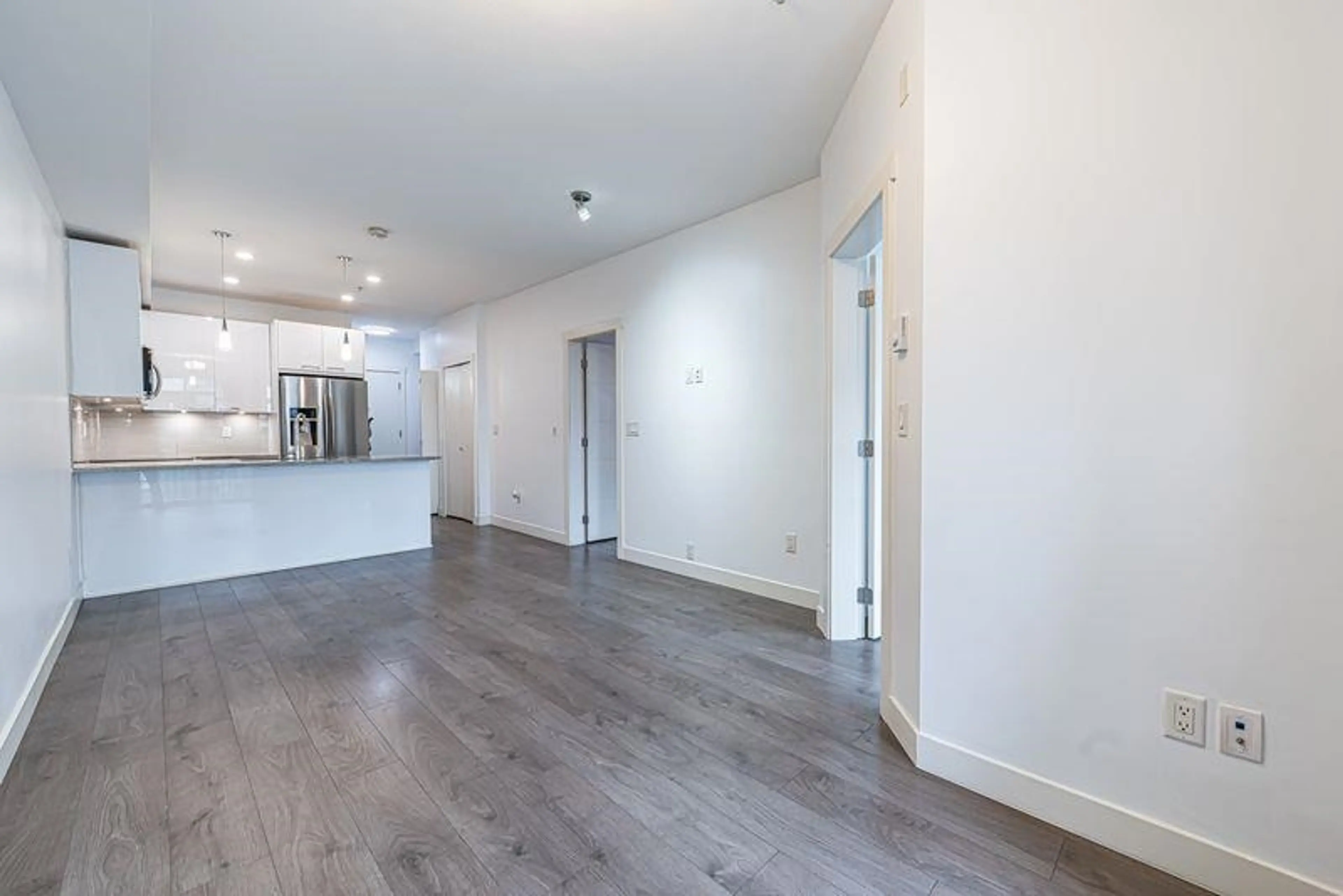 Property at #401 20696 EASTLEIGH CRESCENT, Langley, BC