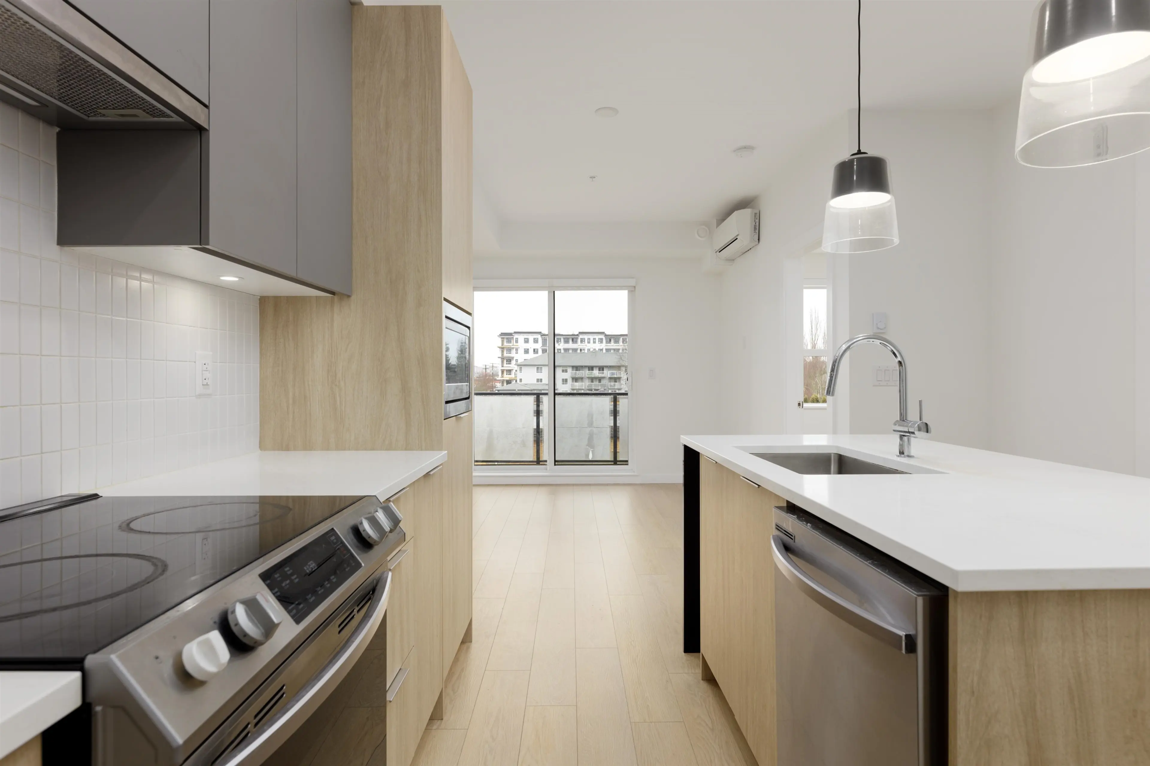 Property at #304 20695 EASTLEIGH CRESCENT, Langley, BC