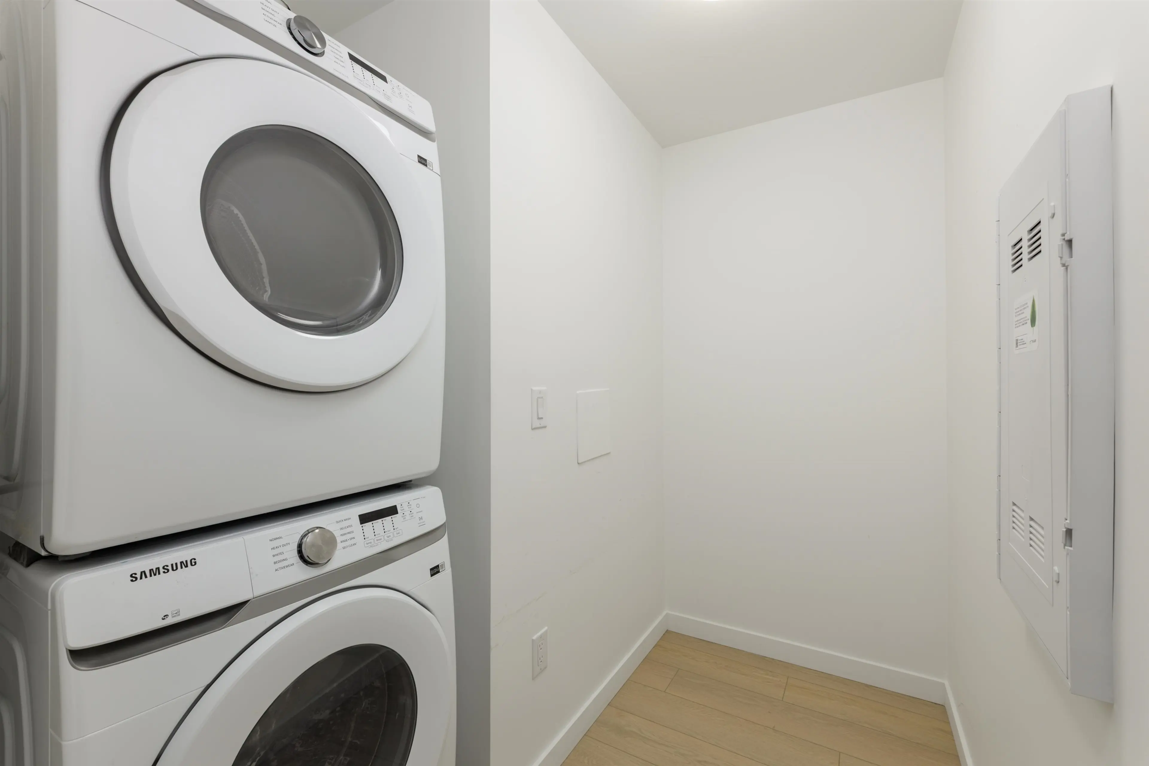 Property at #304 20695 EASTLEIGH CRESCENT, Langley, BC