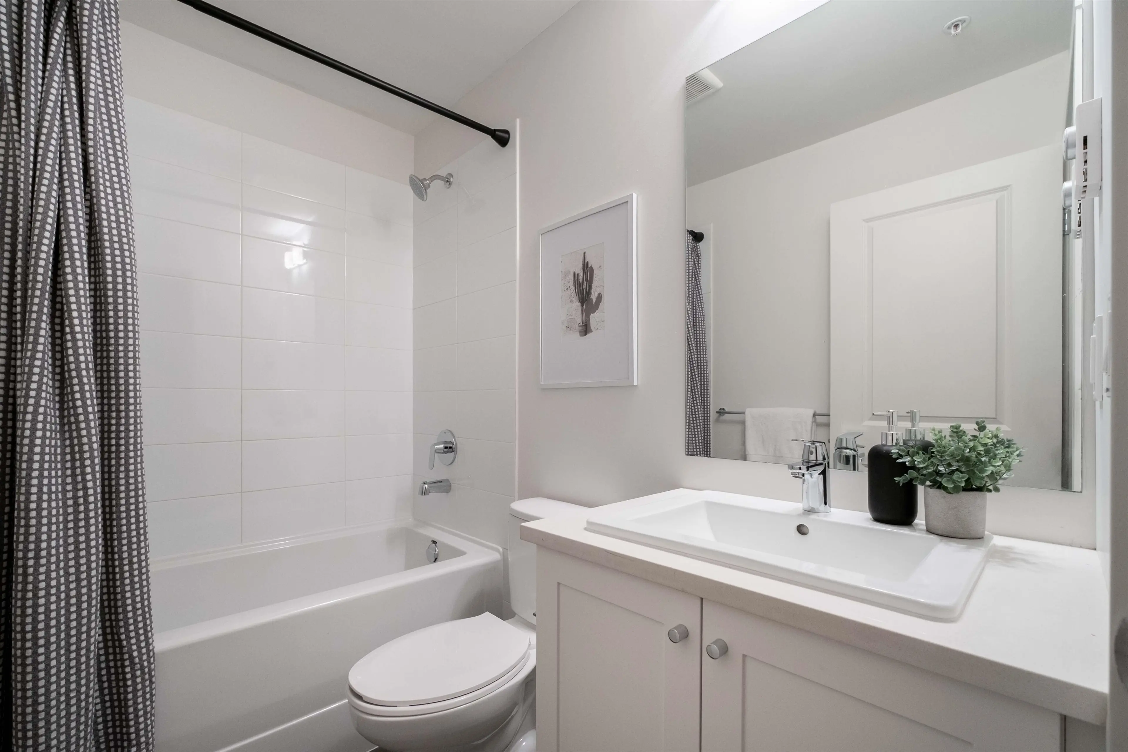 Property at #113 15858 FRASER HIGHWAY, Surrey, BC