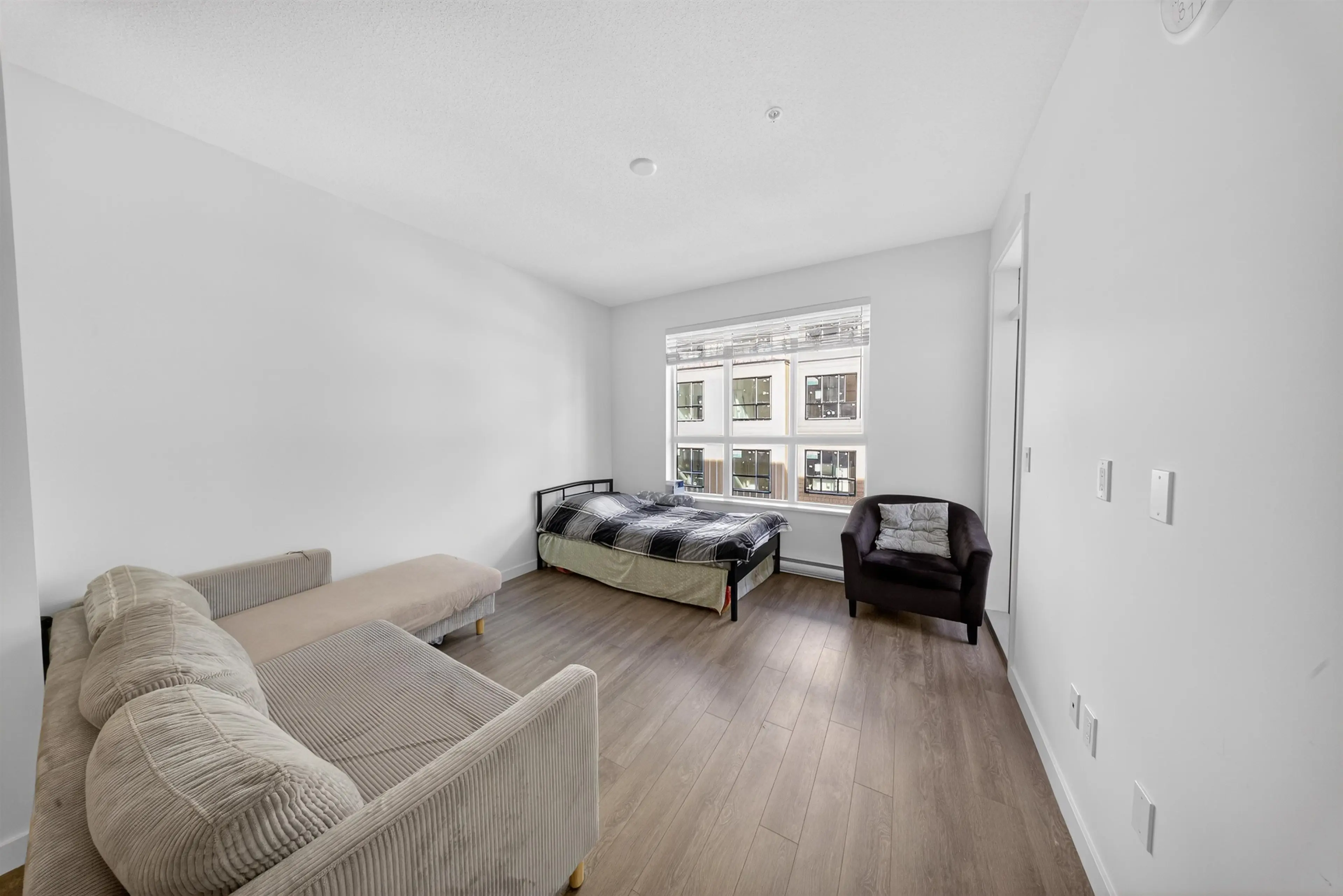 Property at #B3-407 15777 85 AVENUE, Surrey, BC