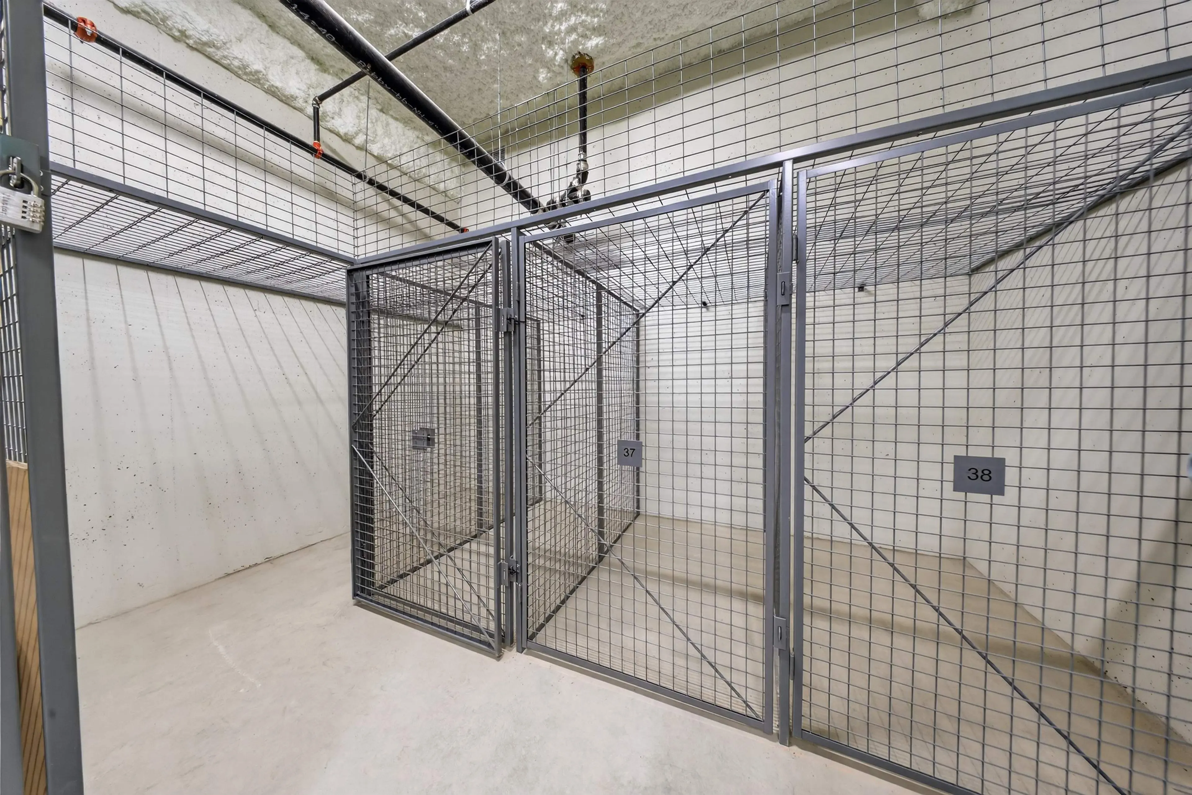 Property at #B3-407 15777 85 AVENUE, Surrey, BC