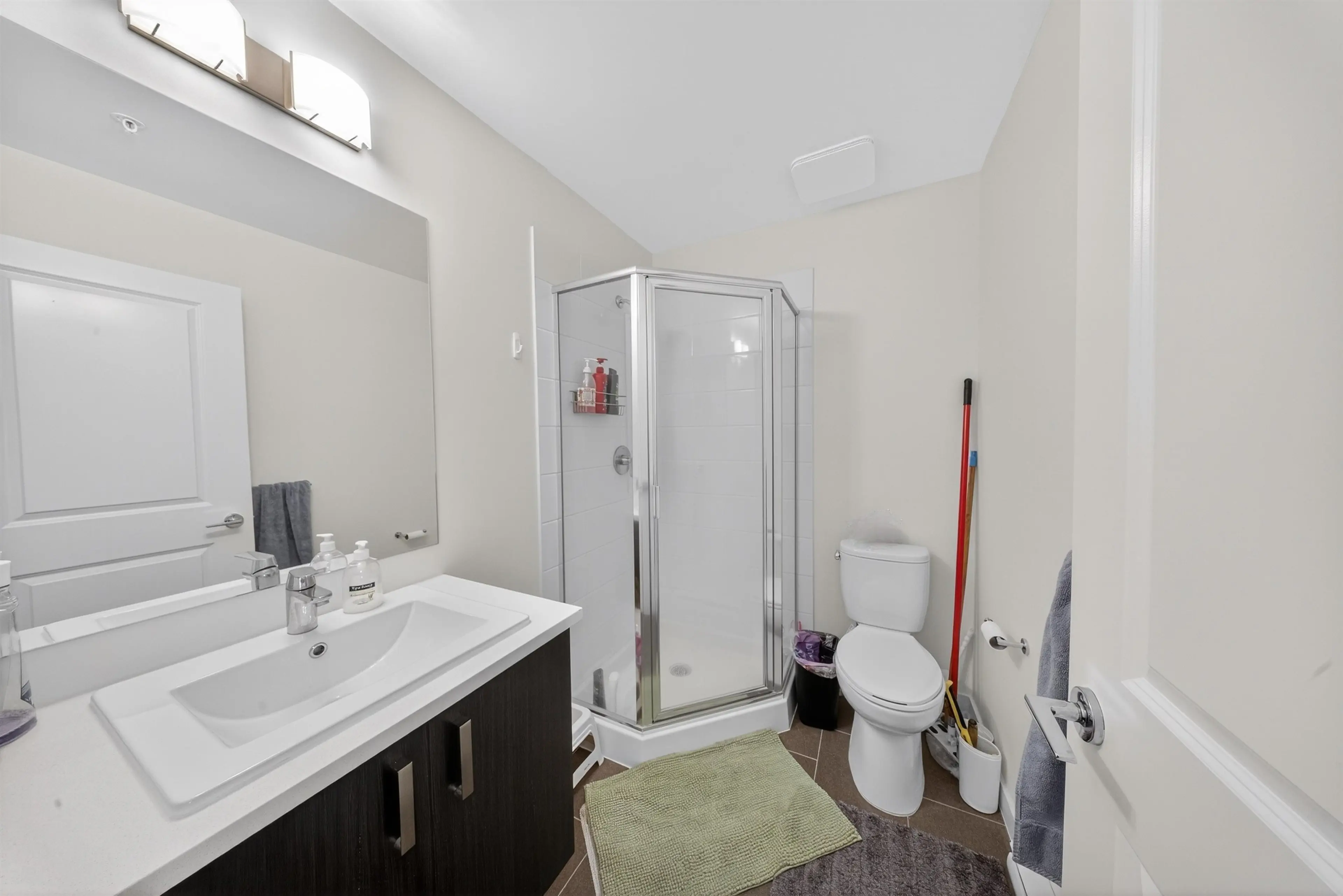 Property at #B3-407 15777 85 AVENUE, Surrey, BC