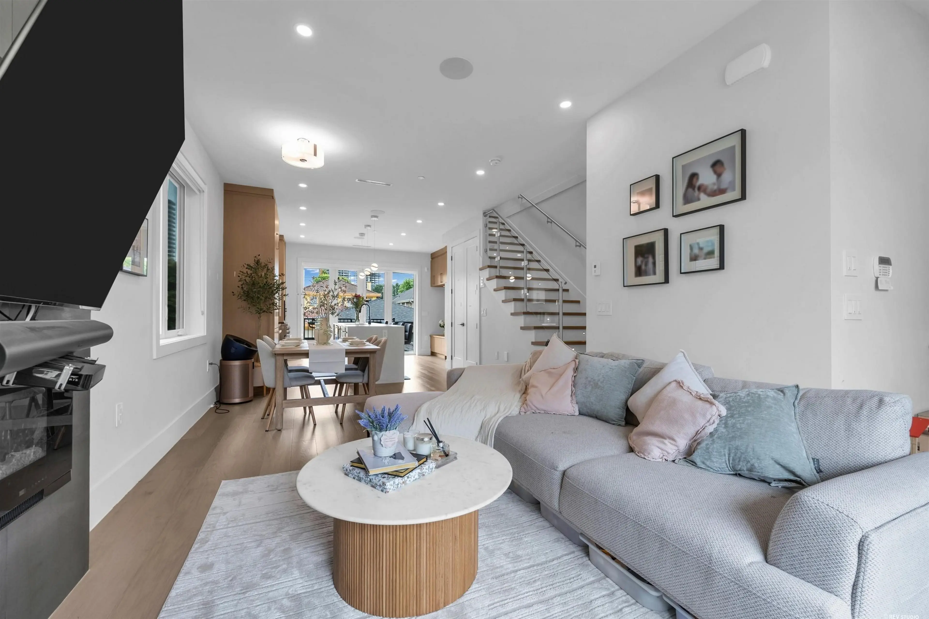 Property at #1 560 W 63RD AVENUE, Vancouver, BC