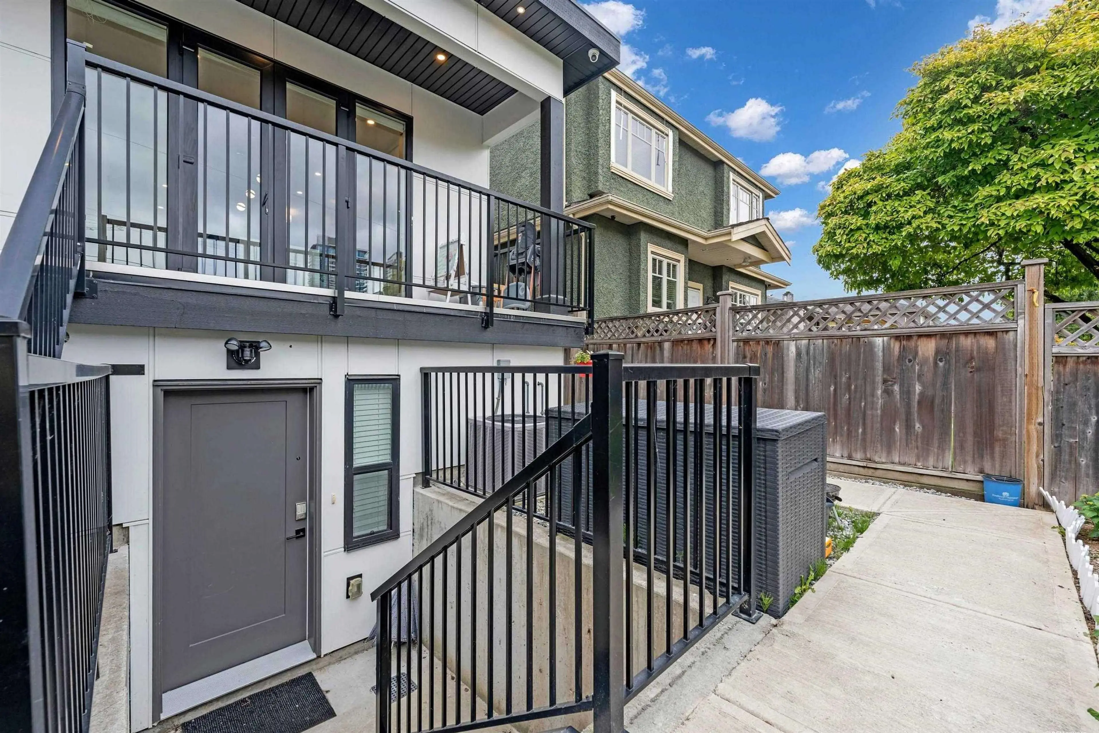 Property at #1 560 W 63RD AVENUE, Vancouver, BC