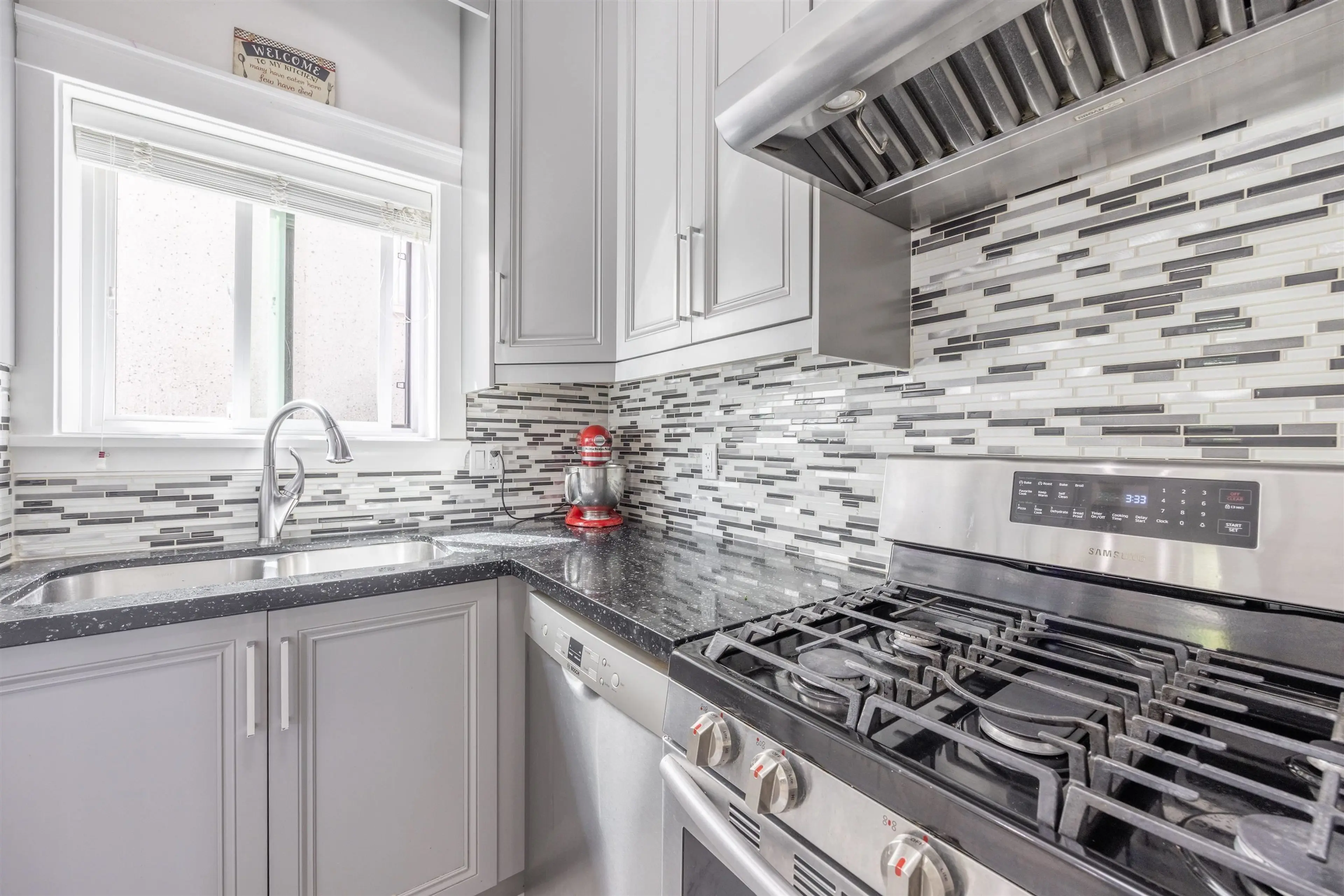 Property at 172 ONTARIO PLACE, Vancouver, BC