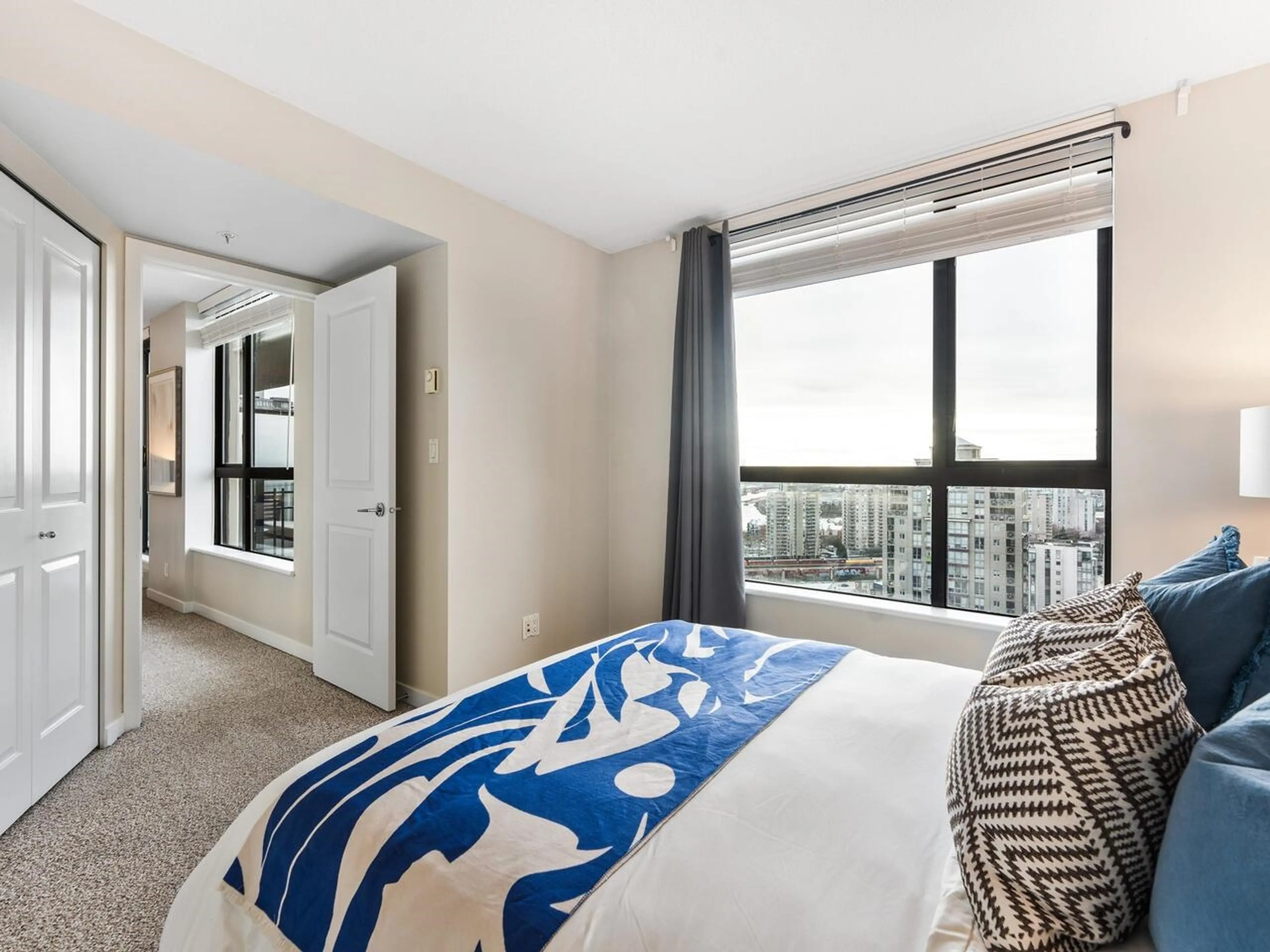 Property at #1402 814 ROYAL AVENUE, New Westminster, BC