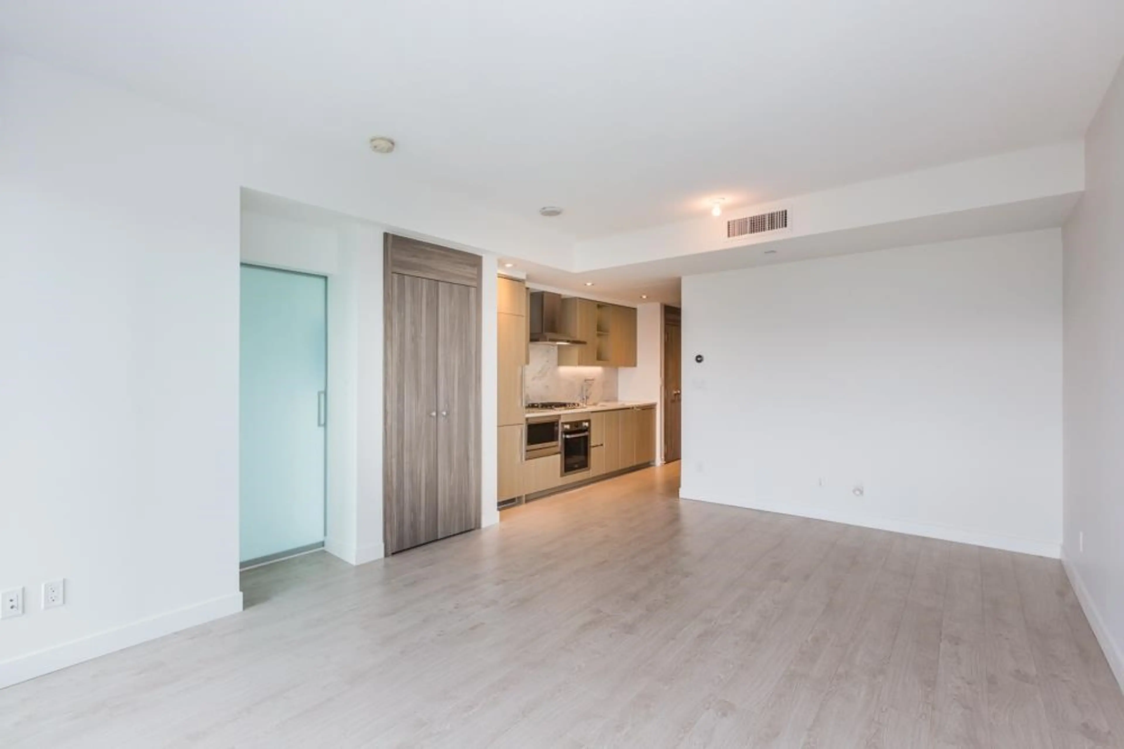 Property at #2005 4720 LOUGHEED HIGHWAY, Burnaby, BC