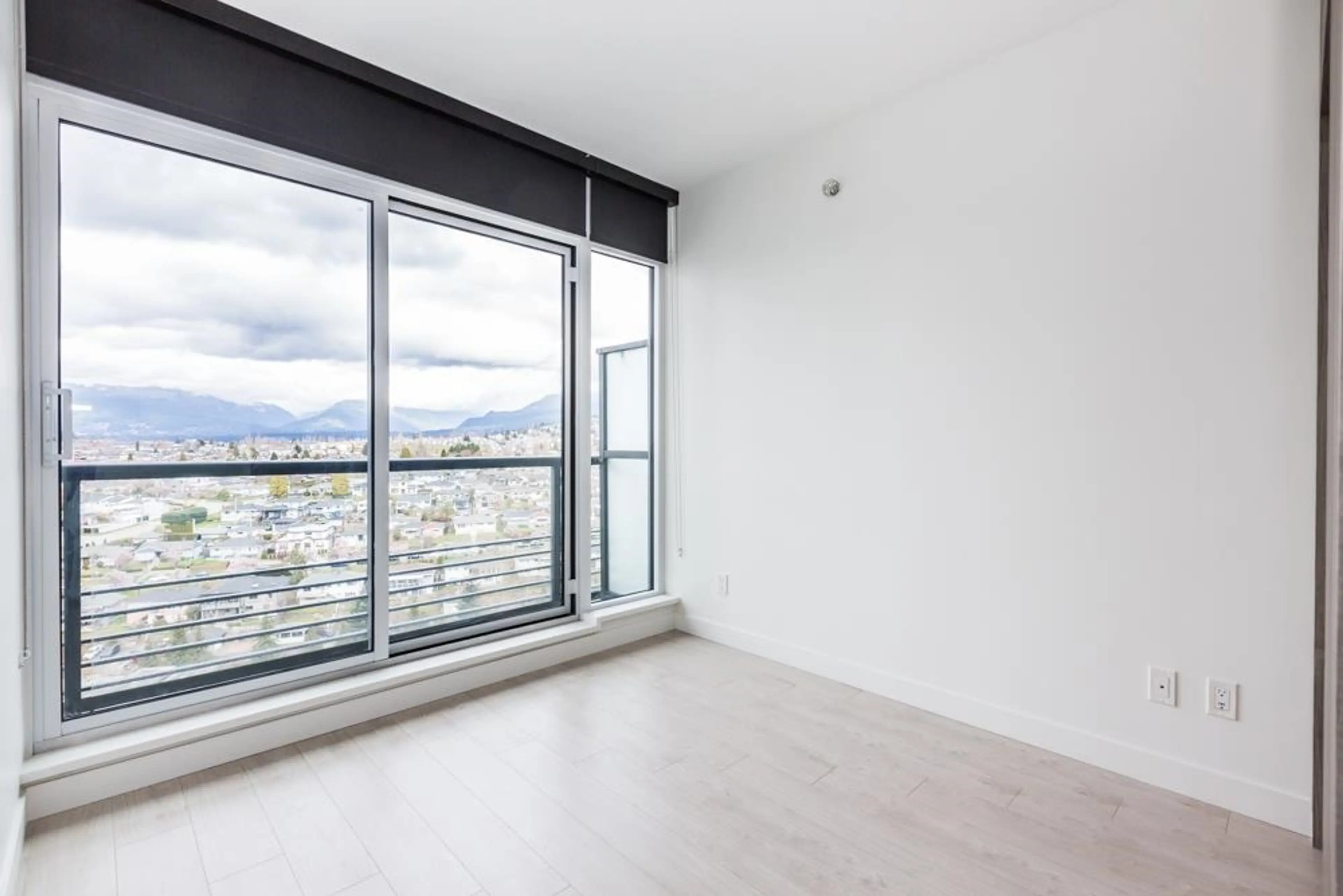 Property at #2005 4720 LOUGHEED HIGHWAY, Burnaby, BC