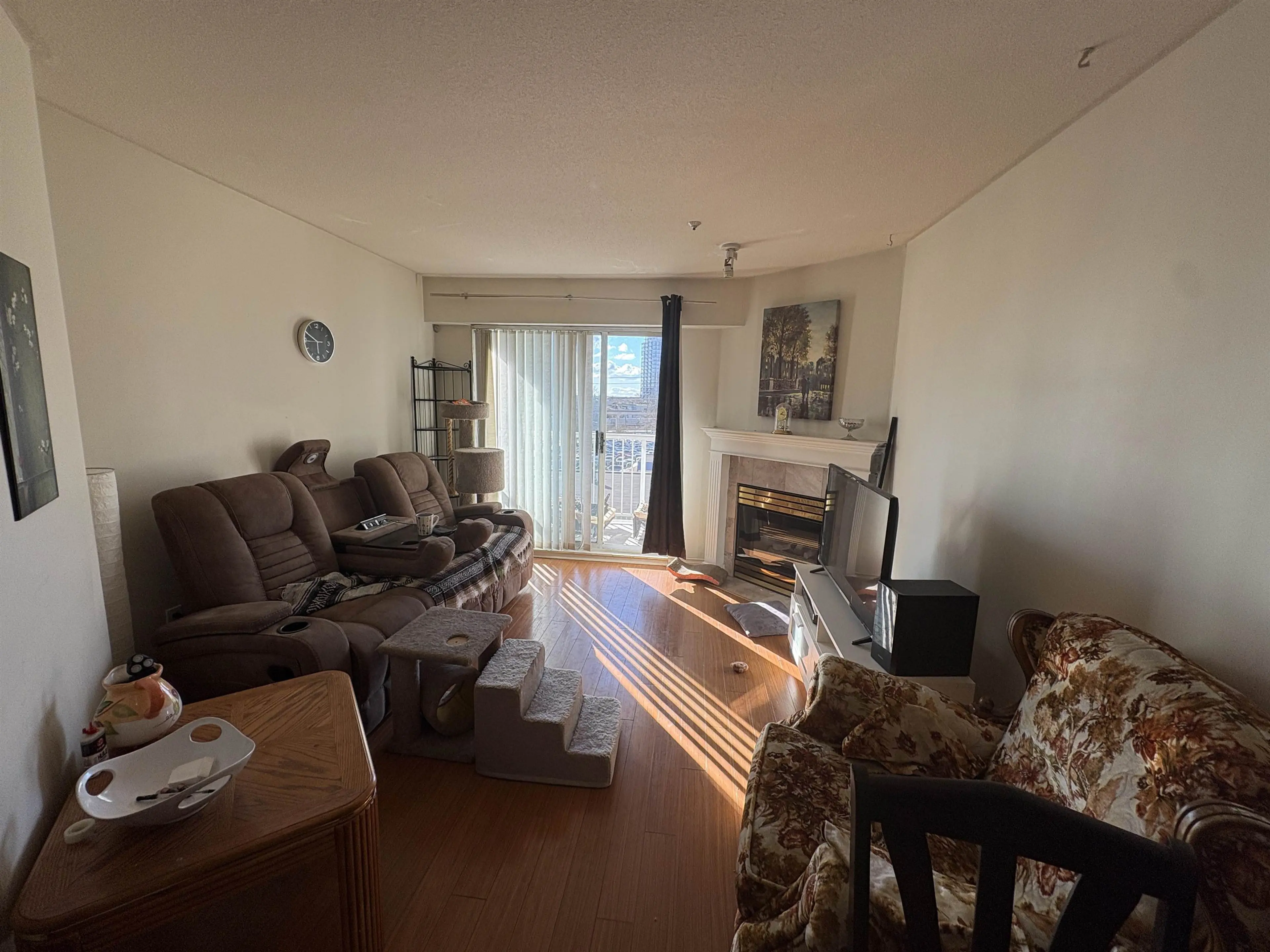 Property at #305 1035 AUCKLAND STREET, New Westminster, BC