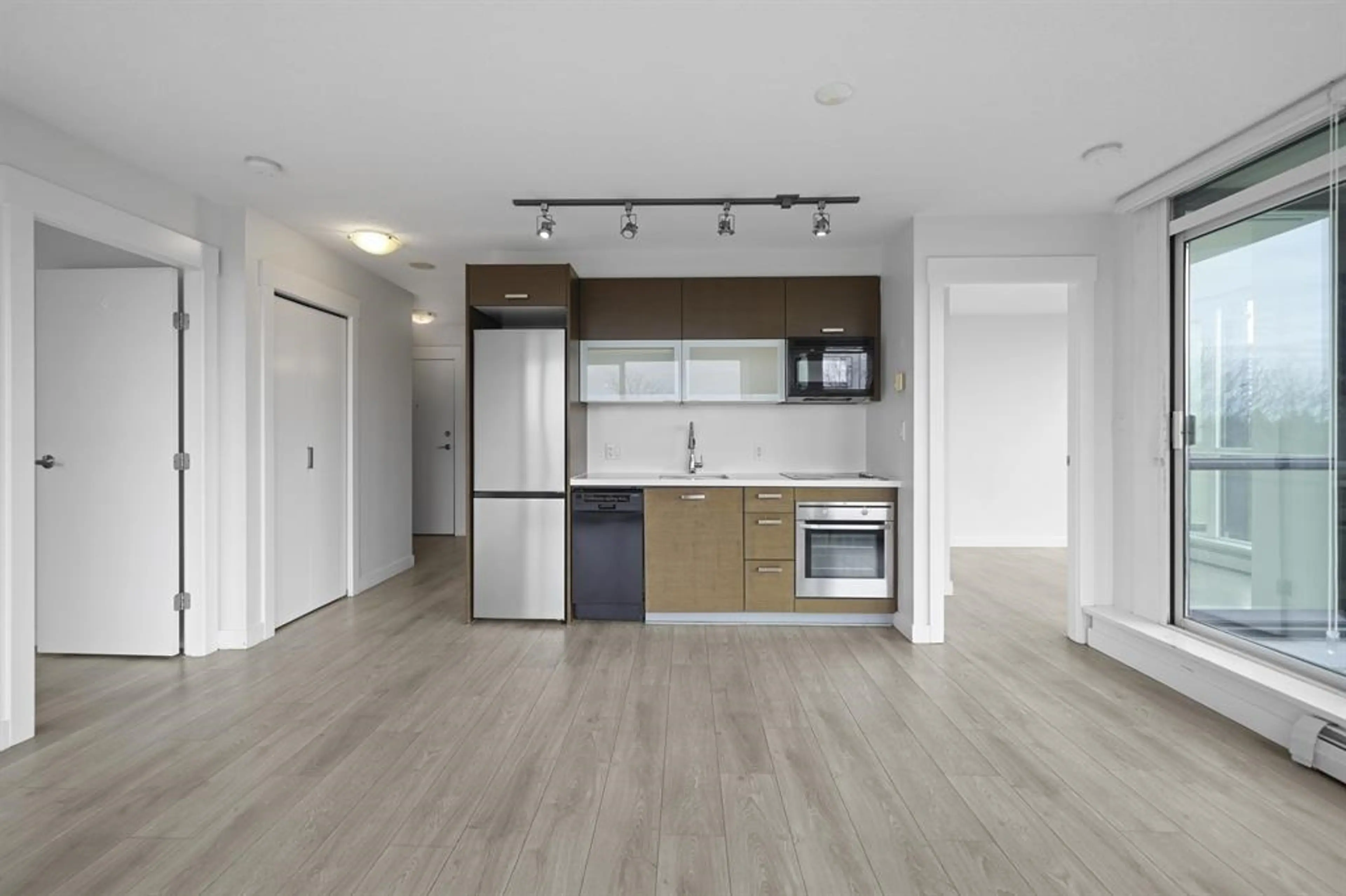 Property at #1908 13380 108 AVENUE, Surrey, BC