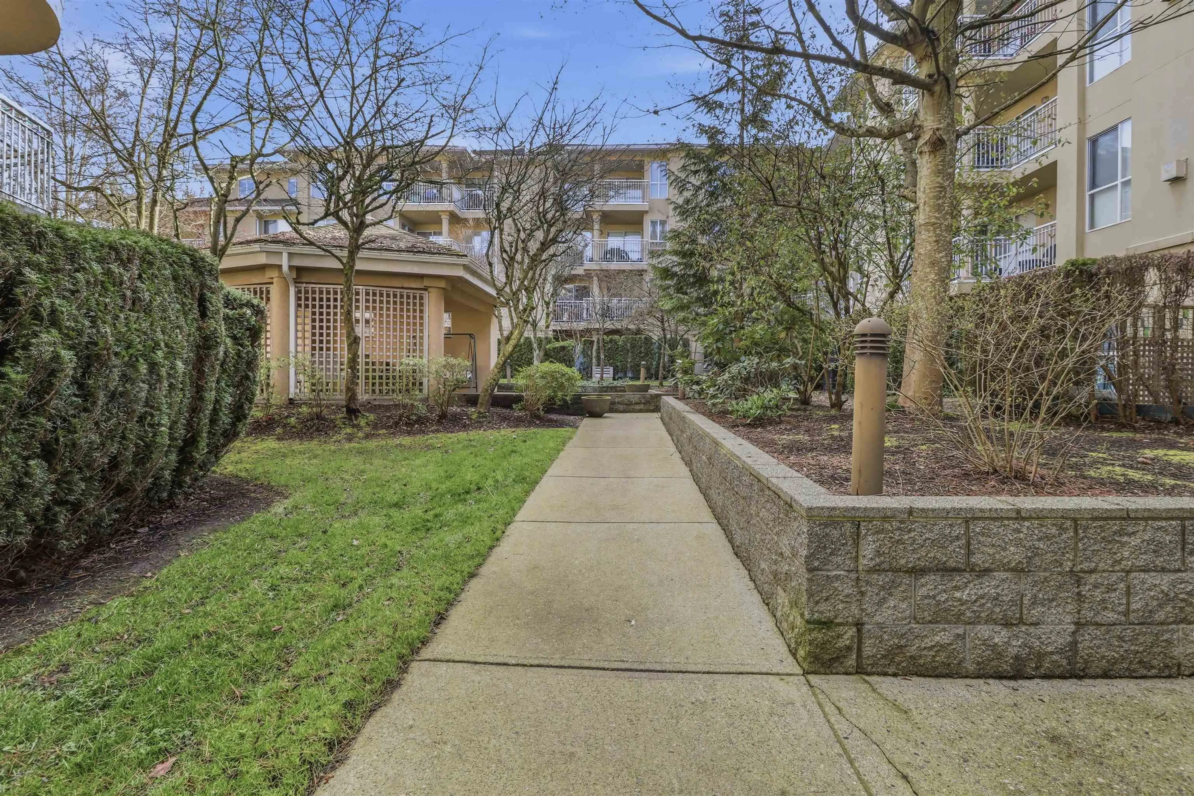 Property at #411 13733 74 AVENUE, Surrey, BC